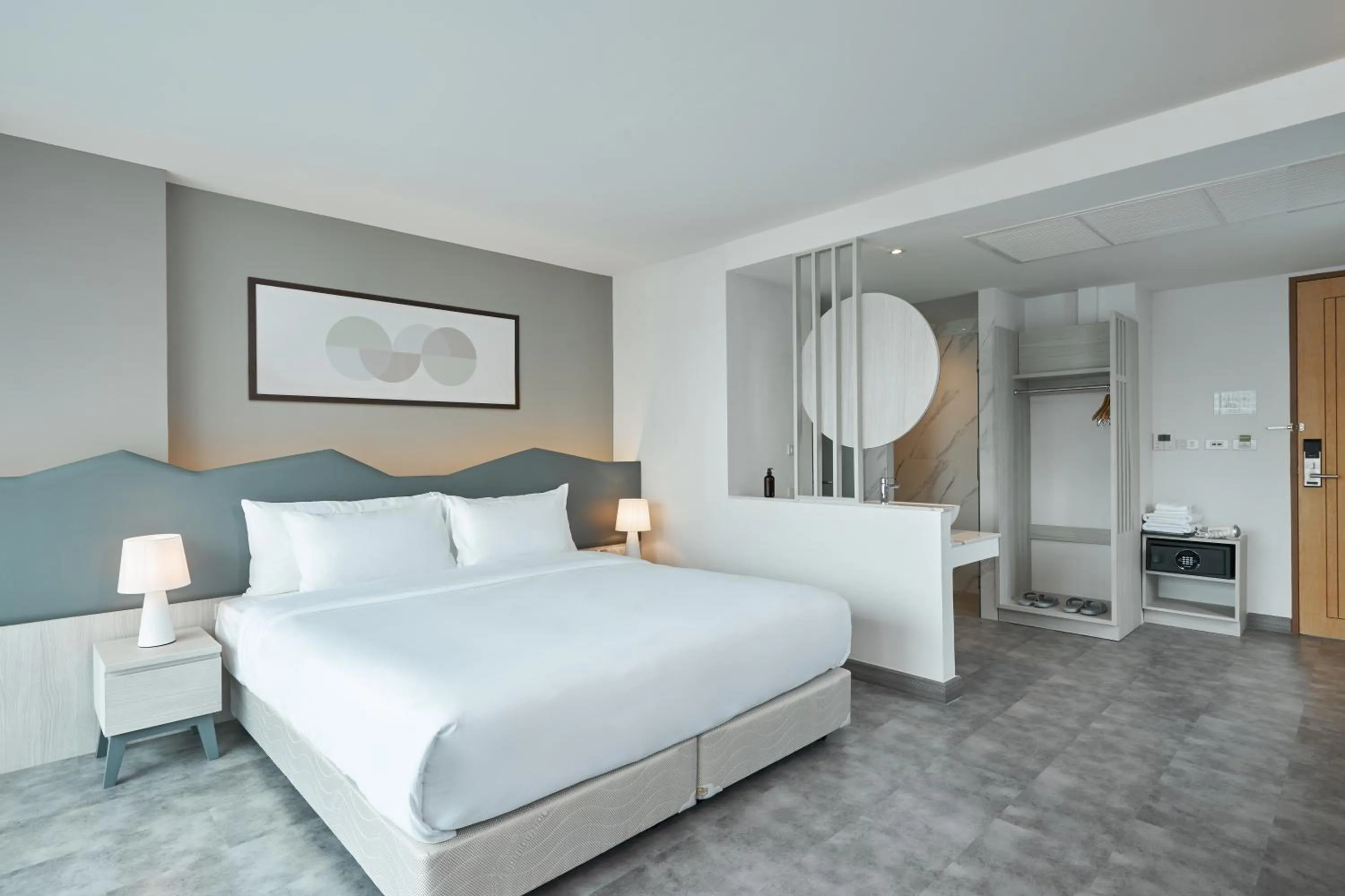 Bedroom, Bed in Livable Hotel Bangkok