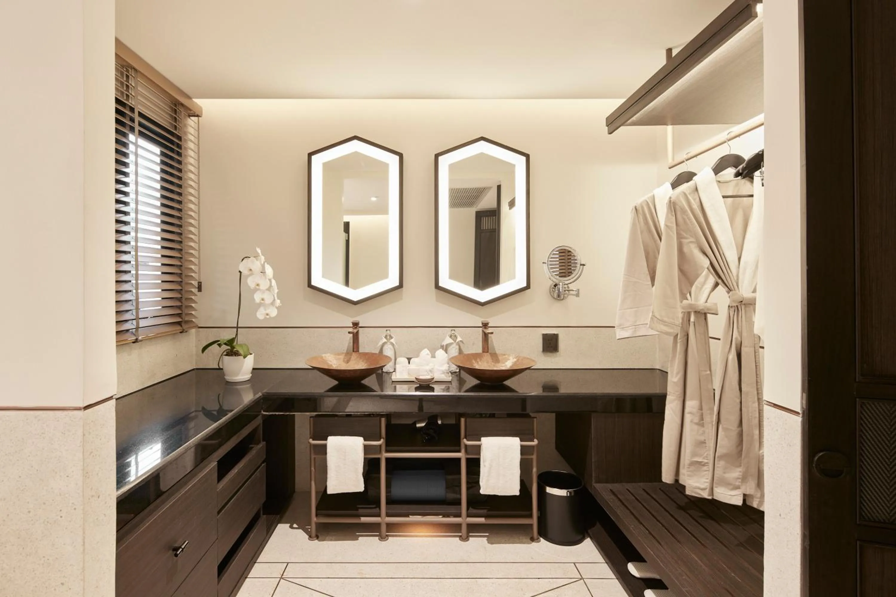 Toilet in Aleenta Retreat Chiang Mai - The Leading Hotels of the World