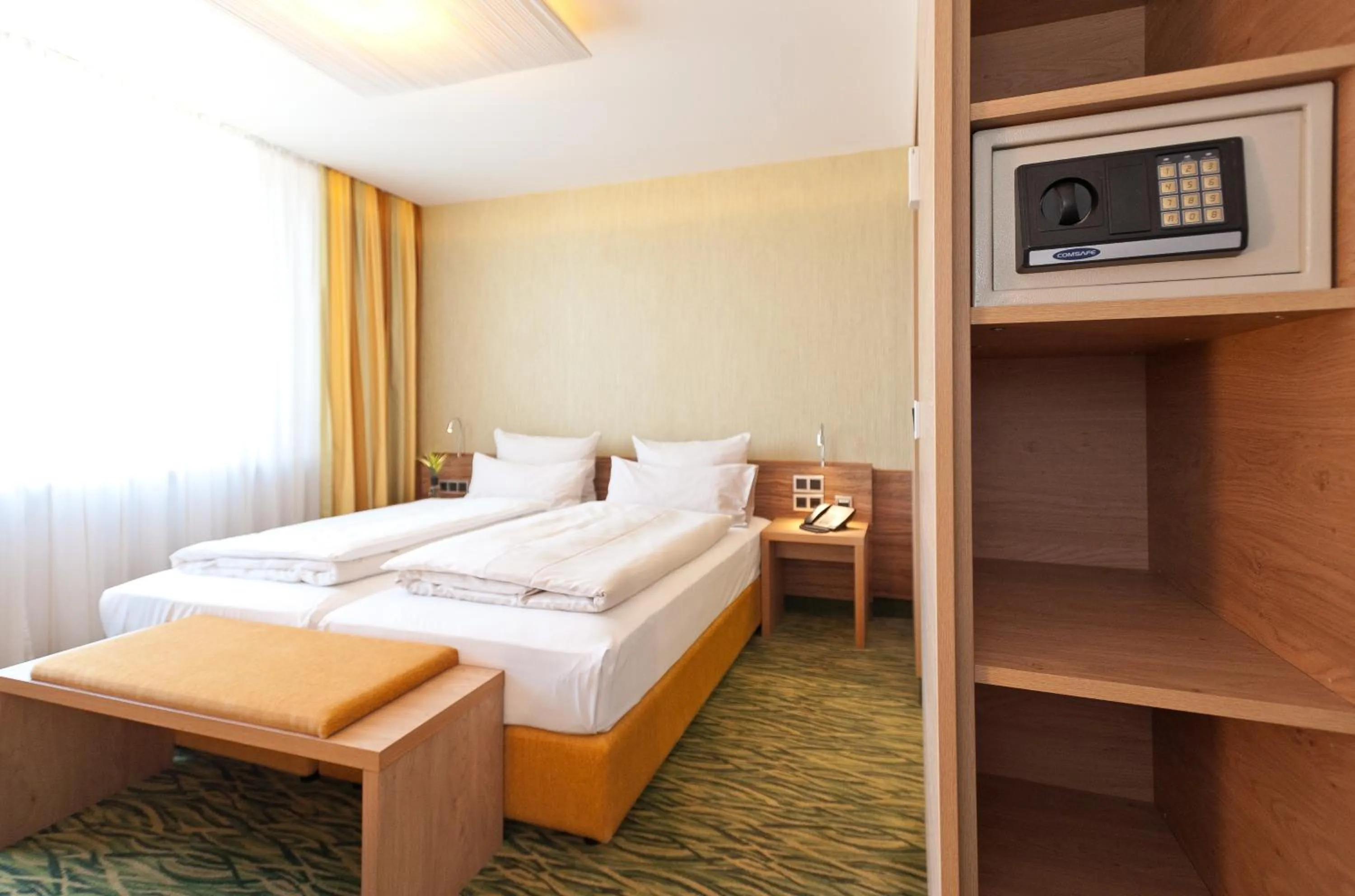 Photo of the whole room, Bed in Hotel Bildungsblick