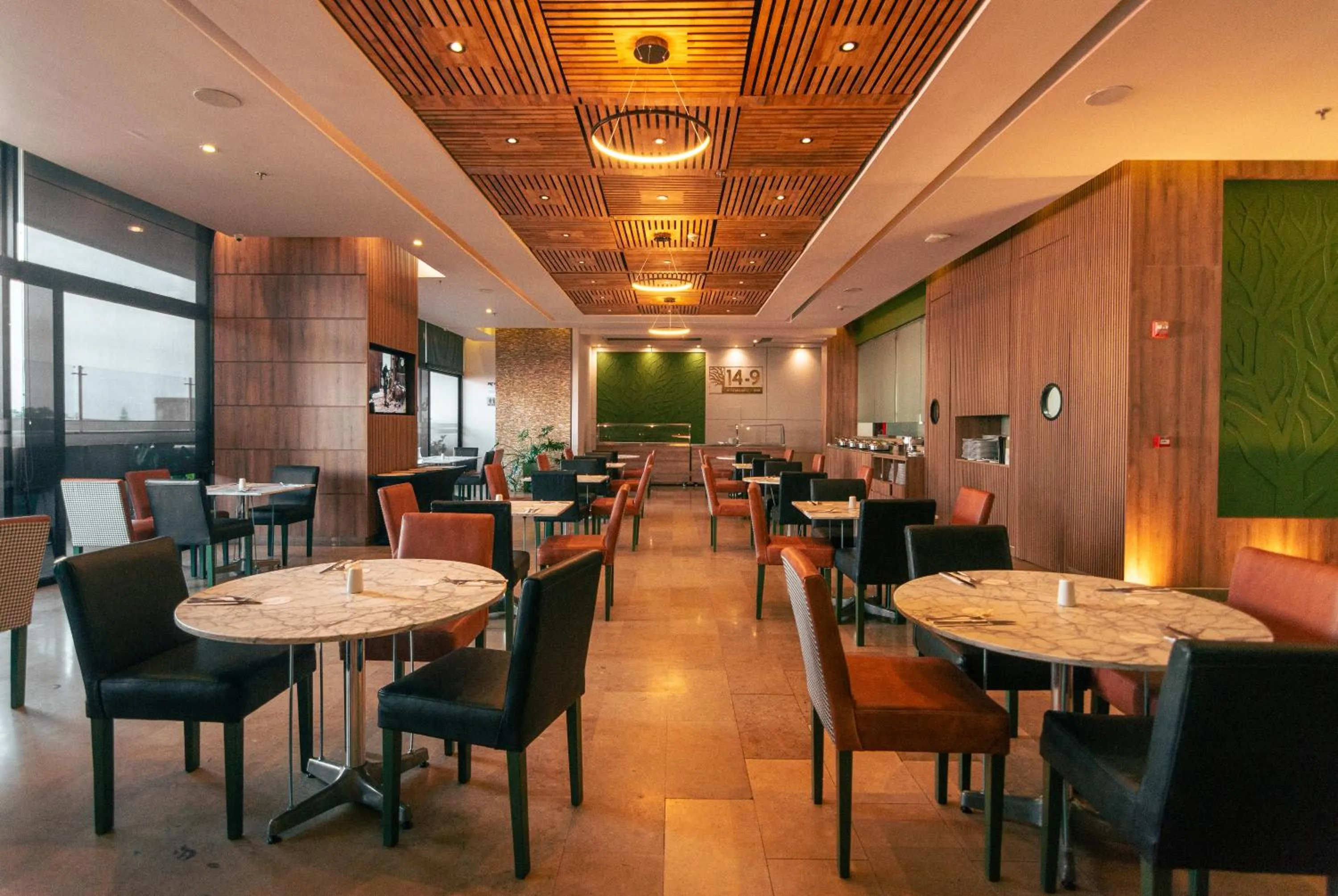 Restaurant/places to eat in Hotel Mocawa Plaza Armenia