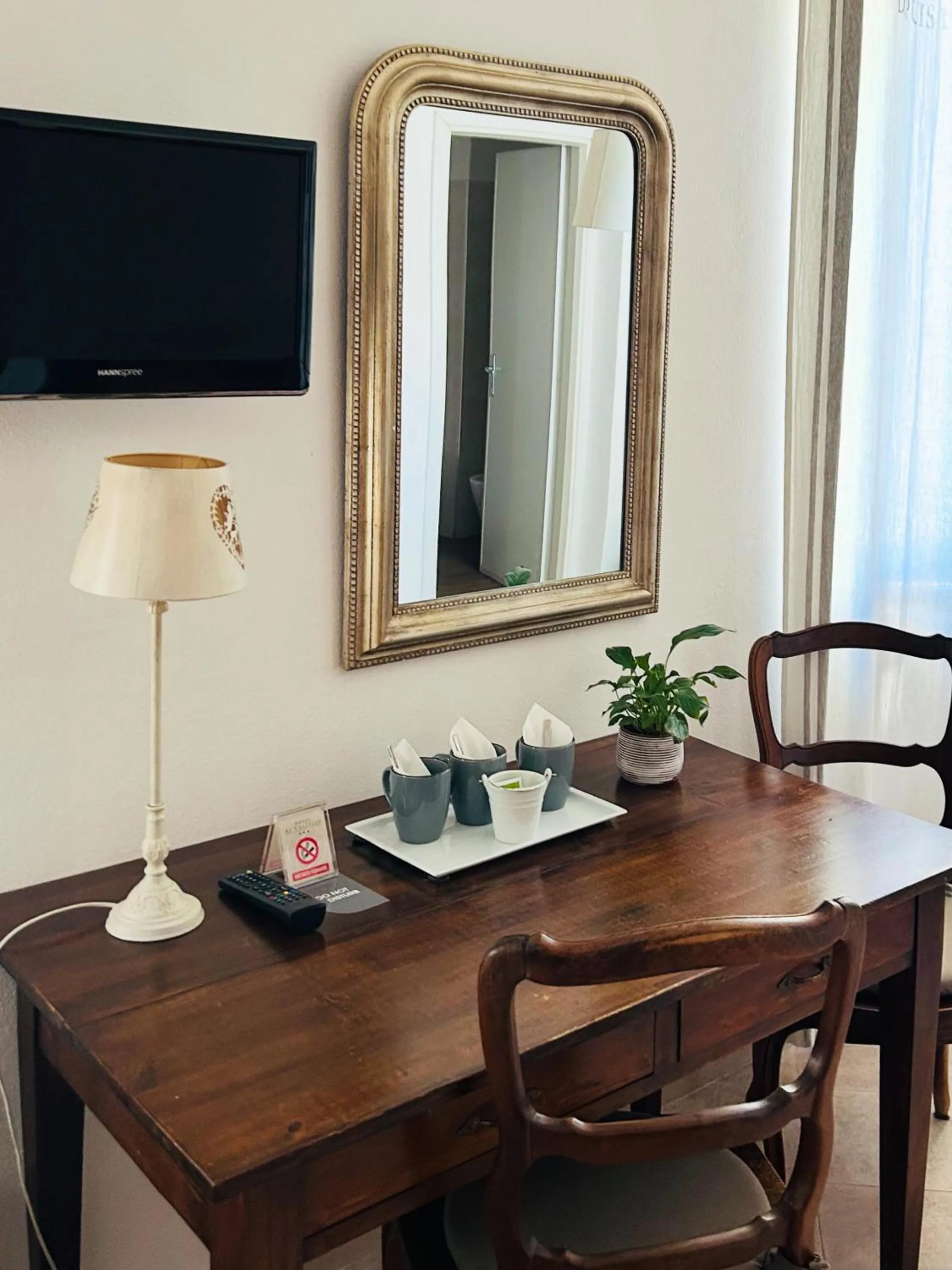 TV and multimedia in Albergo Al Castello