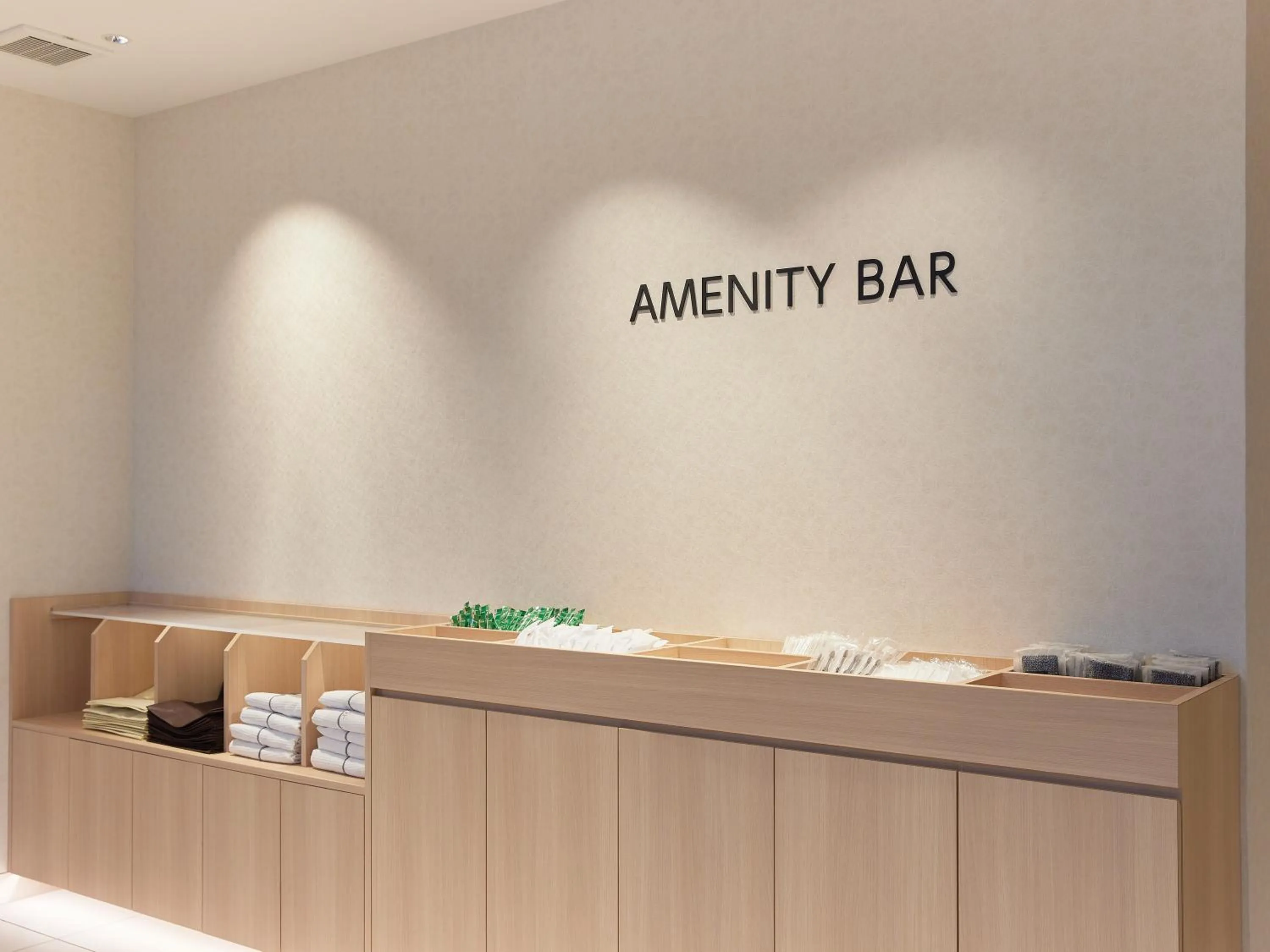 Lobby or reception in Henn na Hotel Premier Kagoshima Tenmonkan