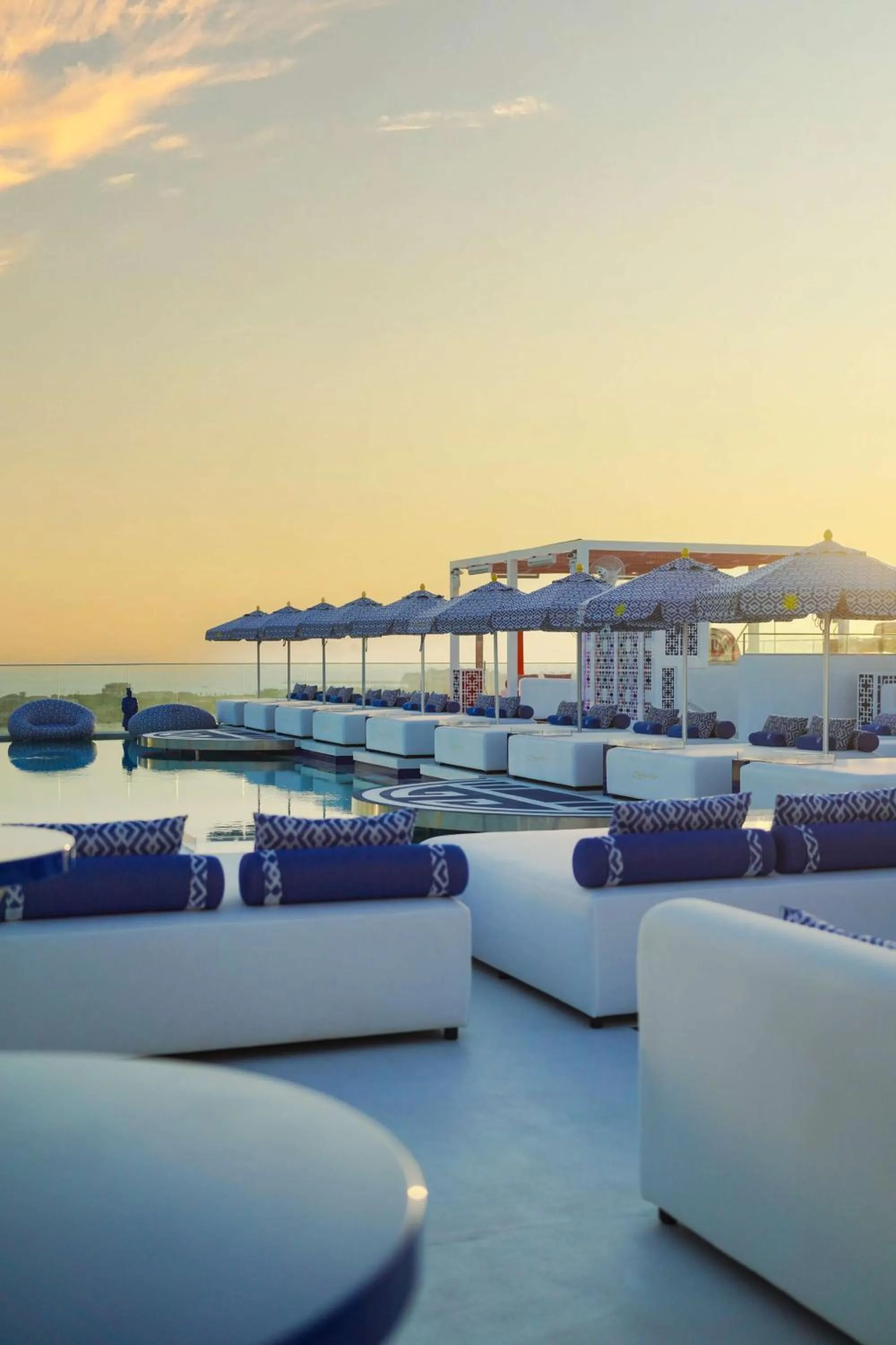 Restaurant/places to eat in Radisson Beach Resort Palm Jumeirah