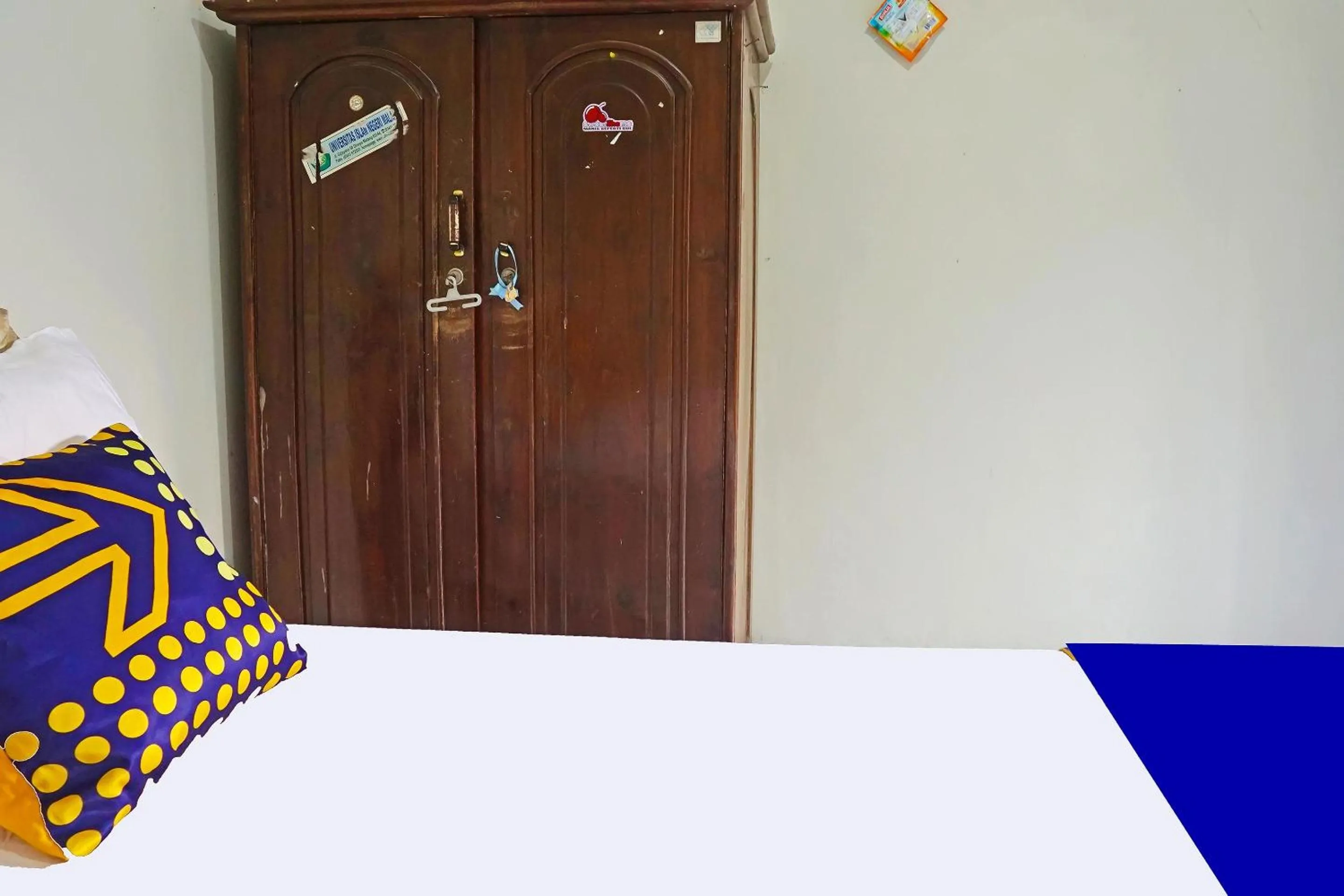 Bedroom, Bed in OYO LIFE 91551 Gwen Syariah Homestay