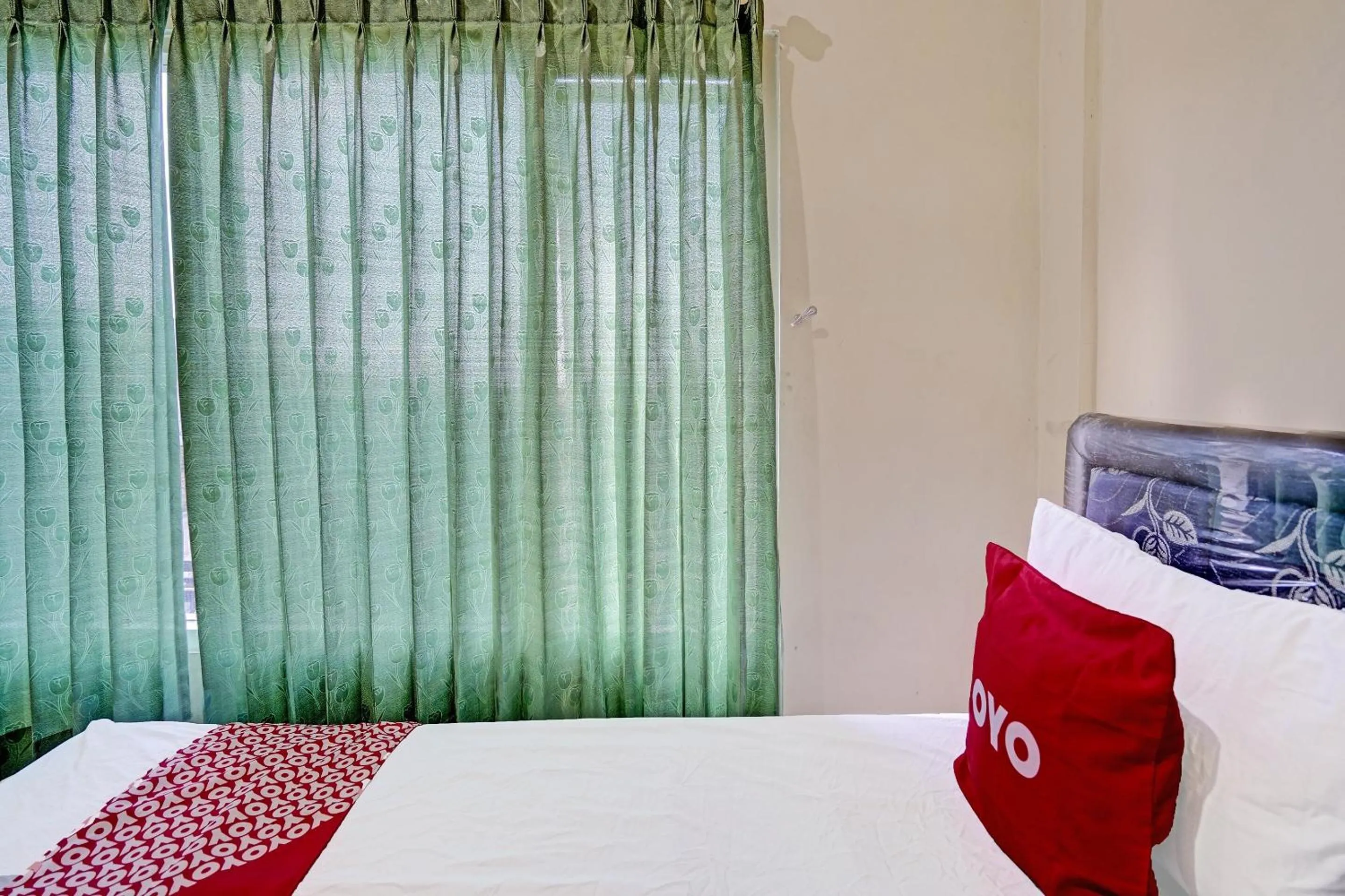 Bedroom in Hotel O Kost Esklusif Barokah