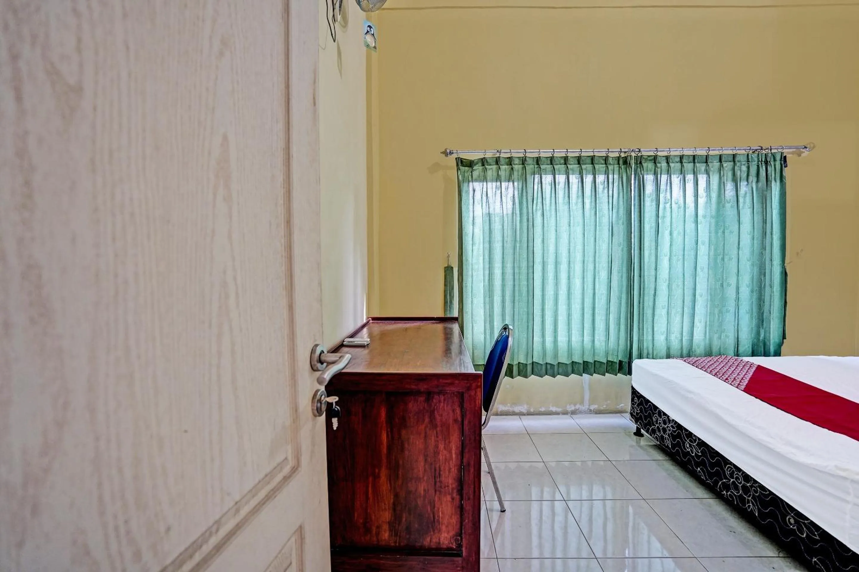 Bedroom in Hotel O Kost Esklusif Barokah