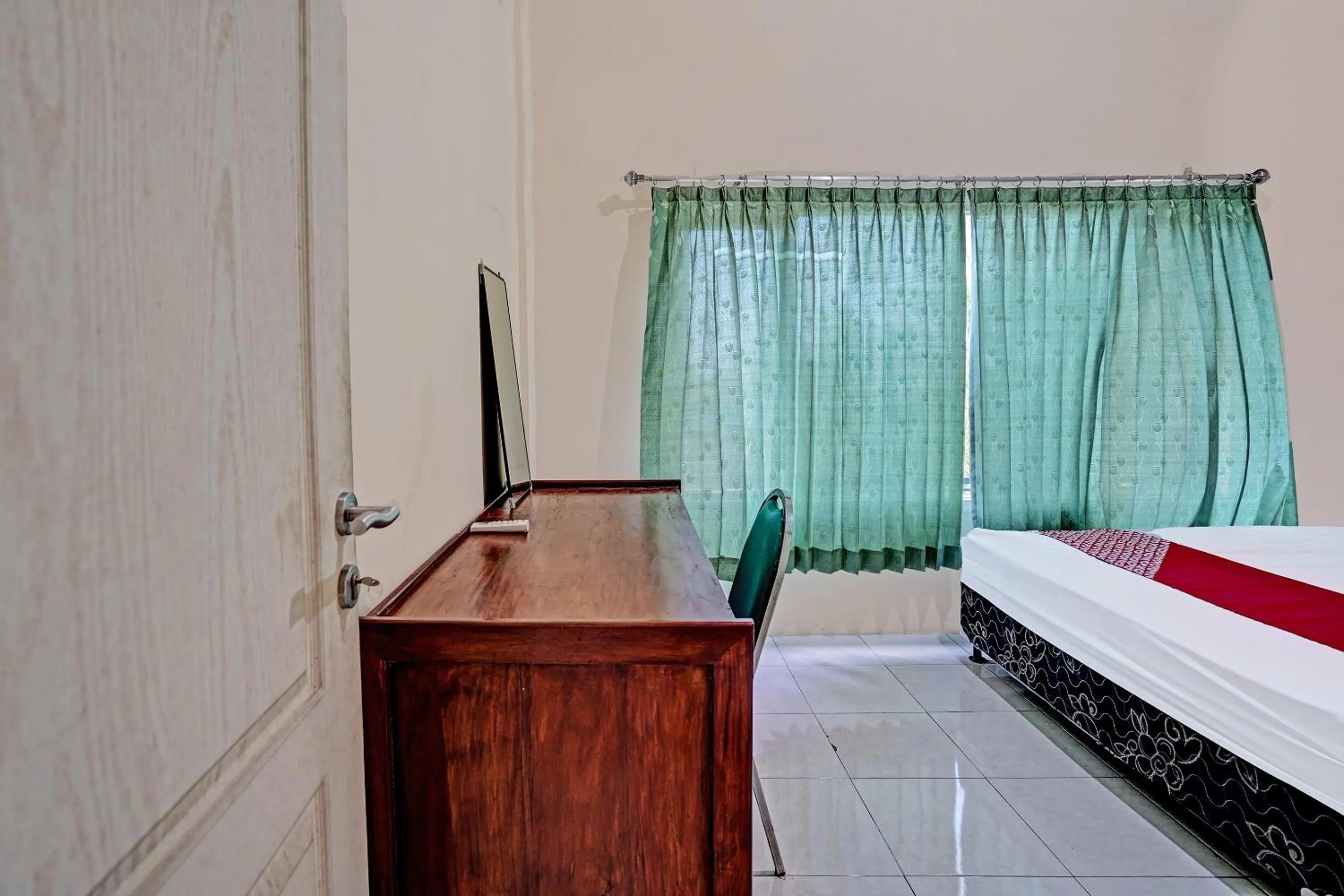 Bedroom in Hotel O Kost Esklusif Barokah