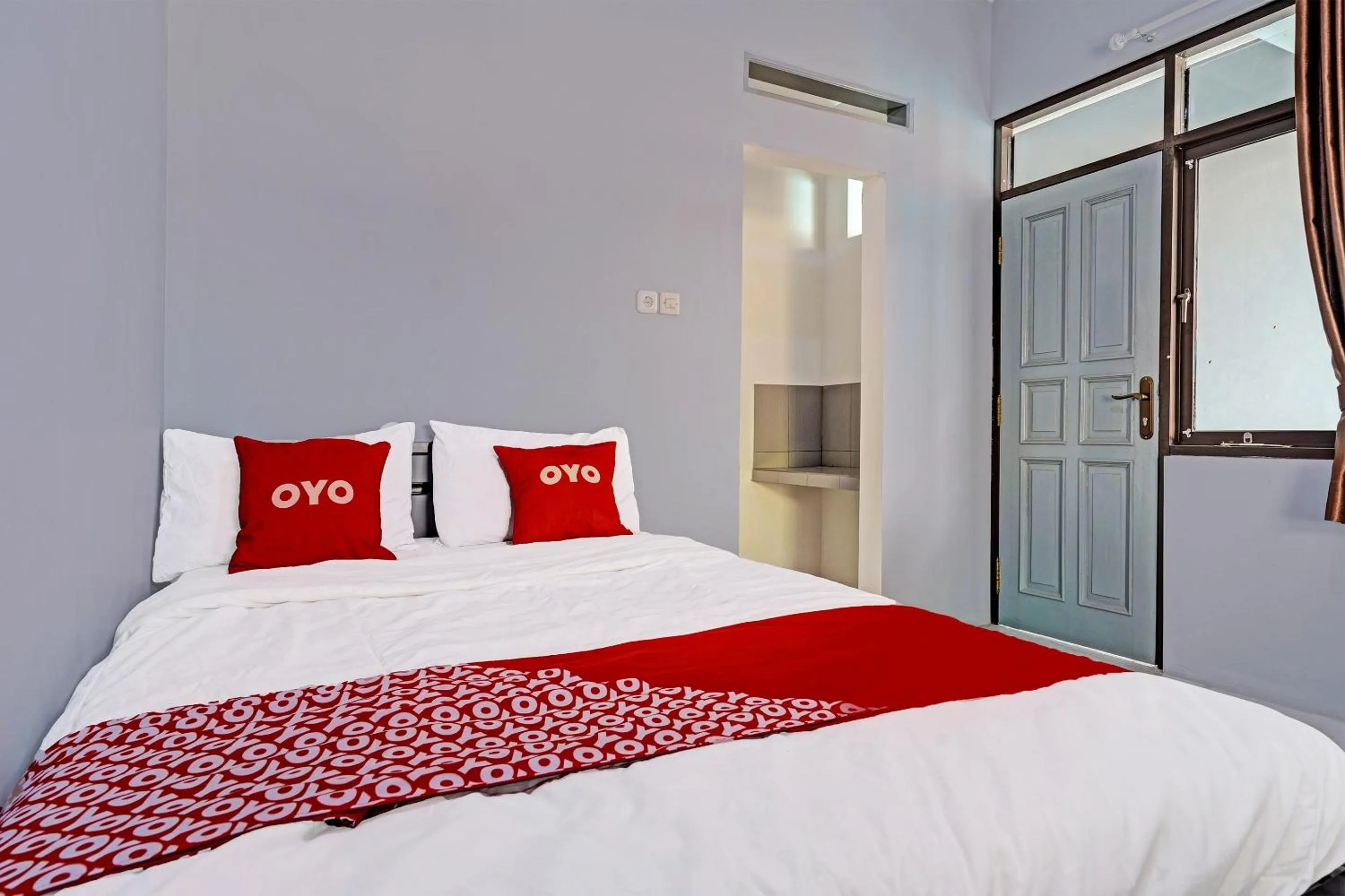 Bedroom, Bed in OYO Life 91592 Aaliya Guest House Syariah