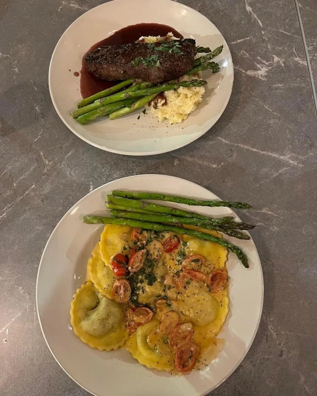 Dinner in Radisson Hotel Pendleton Airport