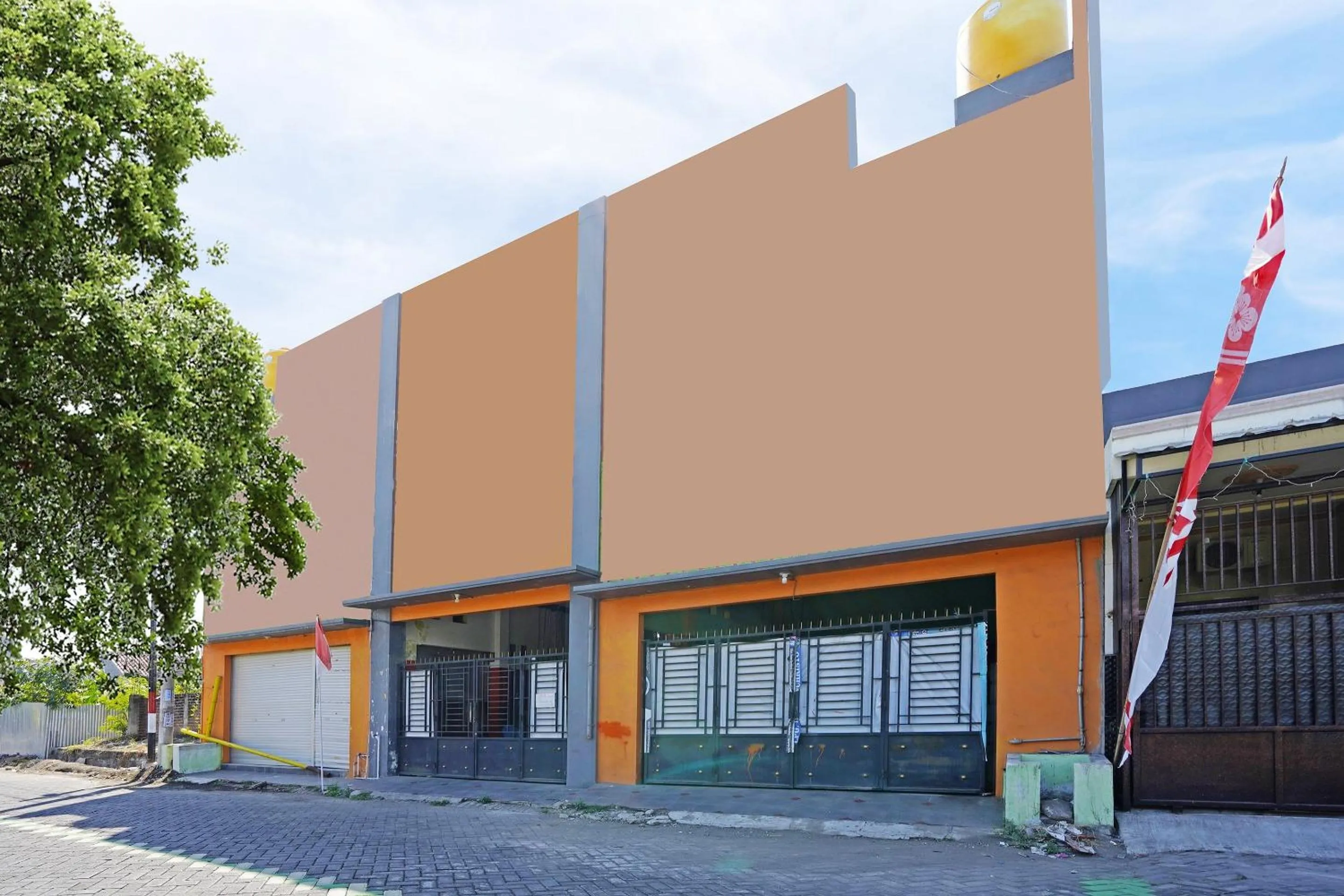 Facade/entrance in OYO 91583 D’cost Green Syariah