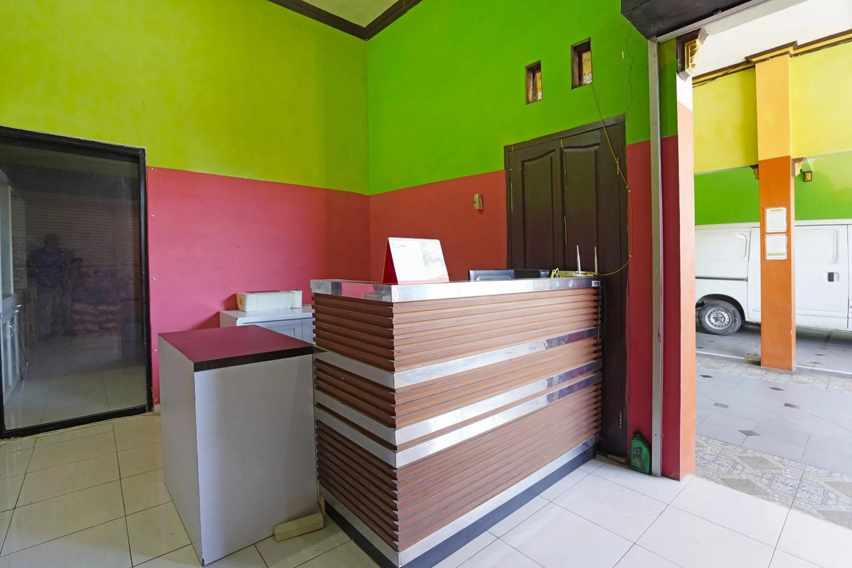 Lobby or reception in OYO 91583 D’cost Green Syariah