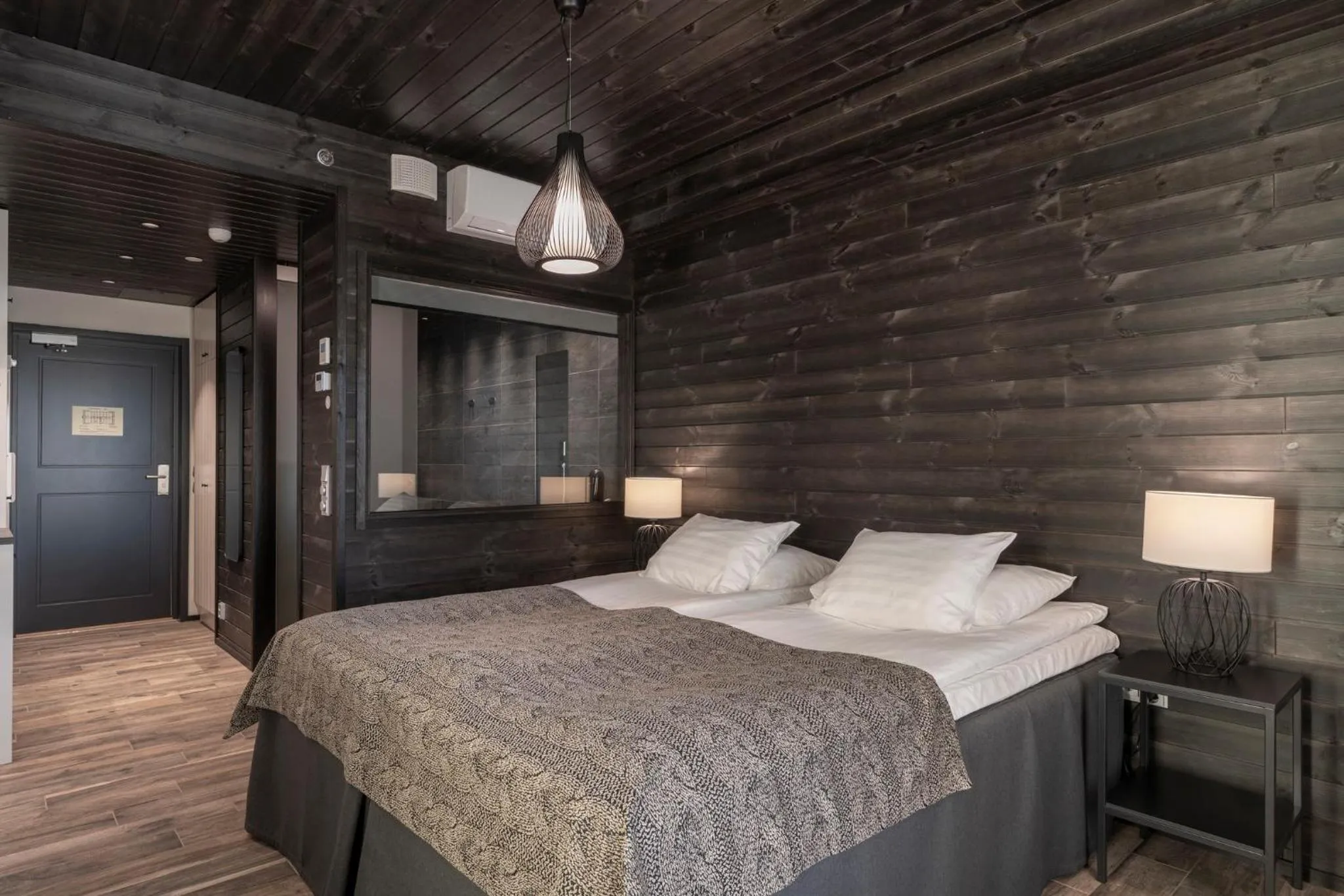 Bed in Ski-Inn Kultakero