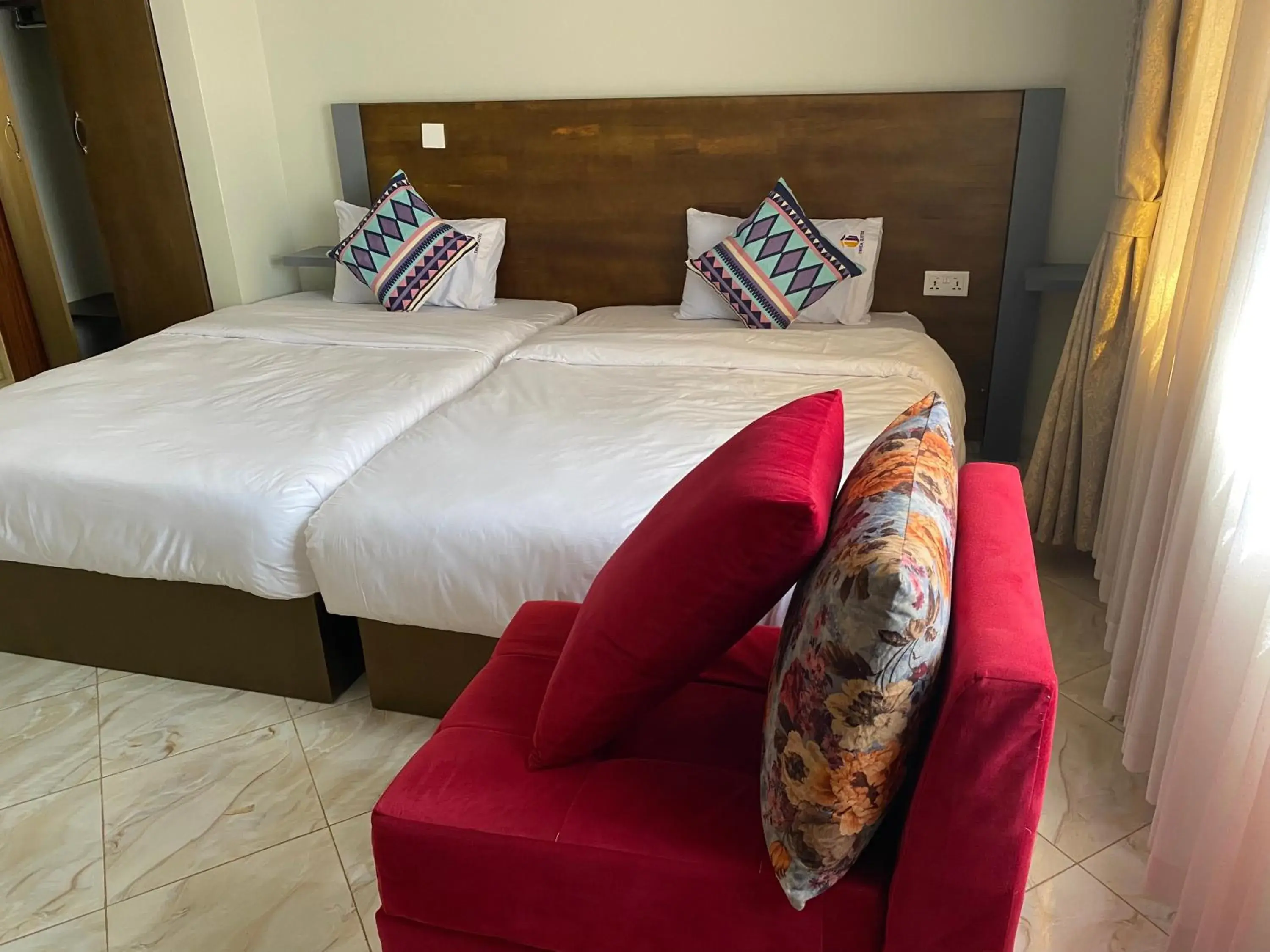 Standard Twin Room in Tenda Suites and Restaurant Standard Twin Room in Tenda Suites and Restaurant