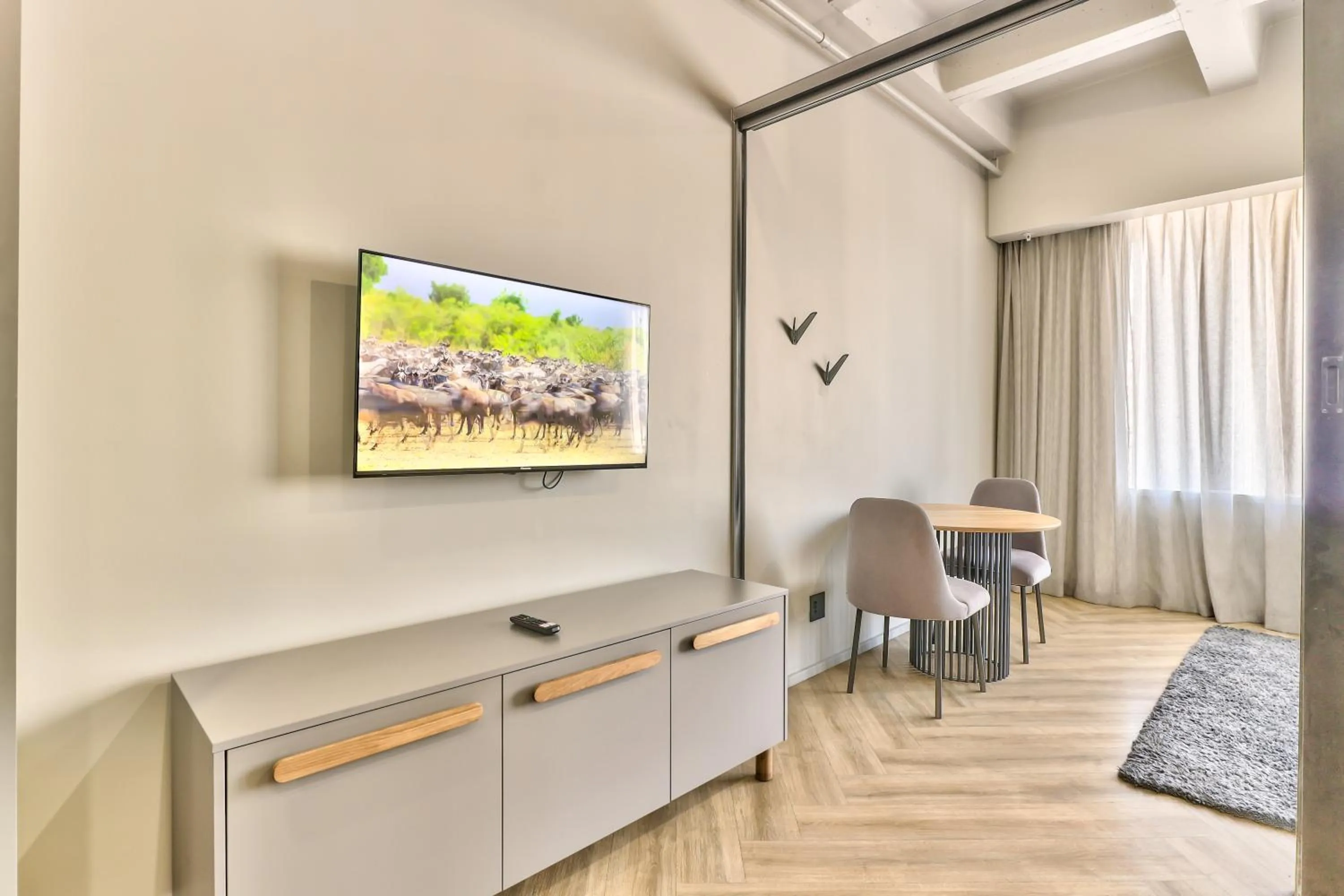 TV and multimedia in WINK Aparthotel One Thibault