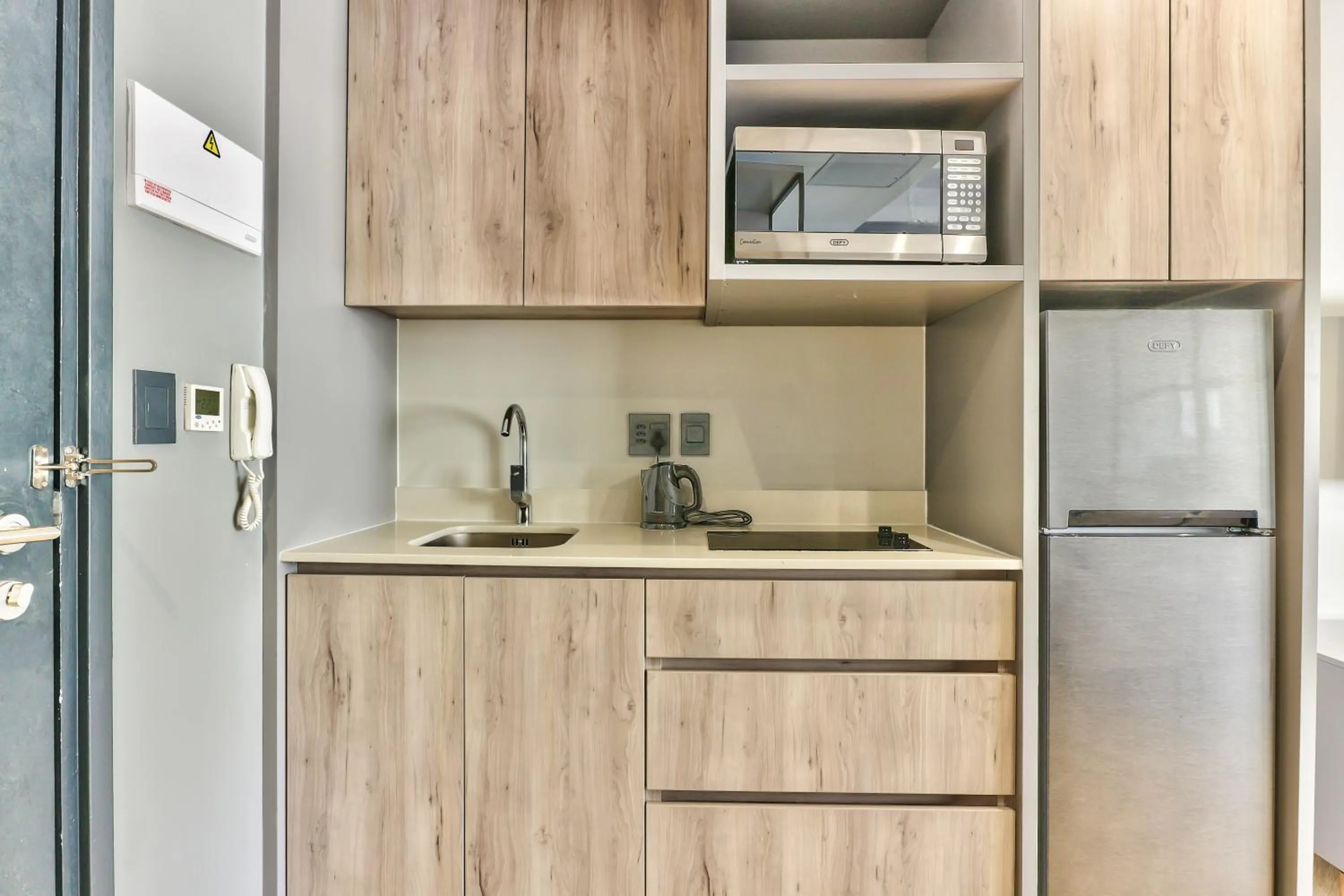 Coffee/tea facilities in WINK Aparthotel One Thibault