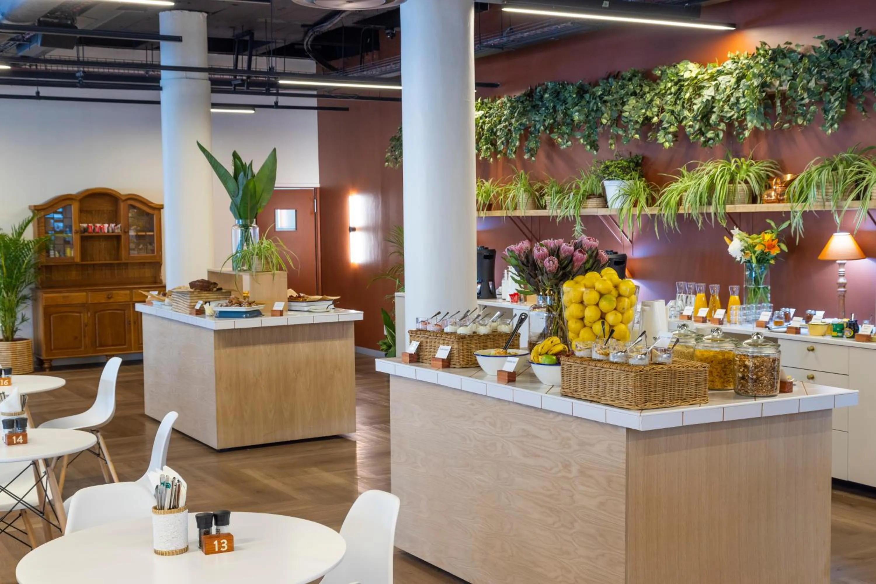 Restaurant/places to eat in WINK Aparthotel One Thibault