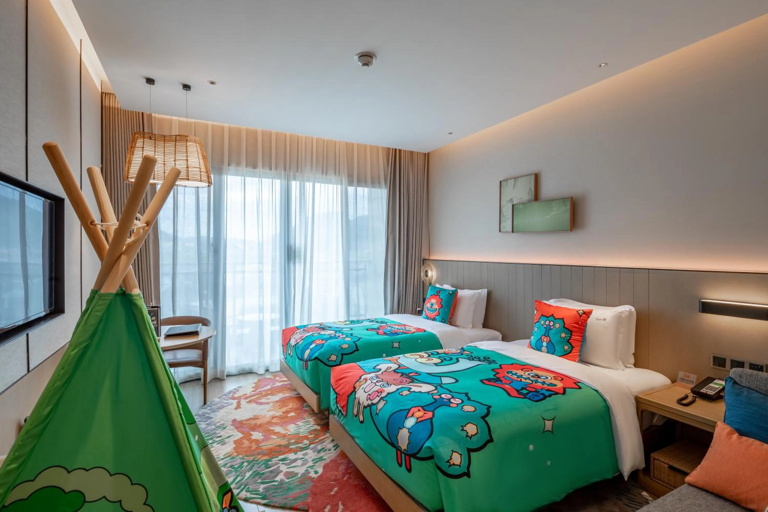 Bed in Holiday Inn Resort Guiyang Qingyan by IHG