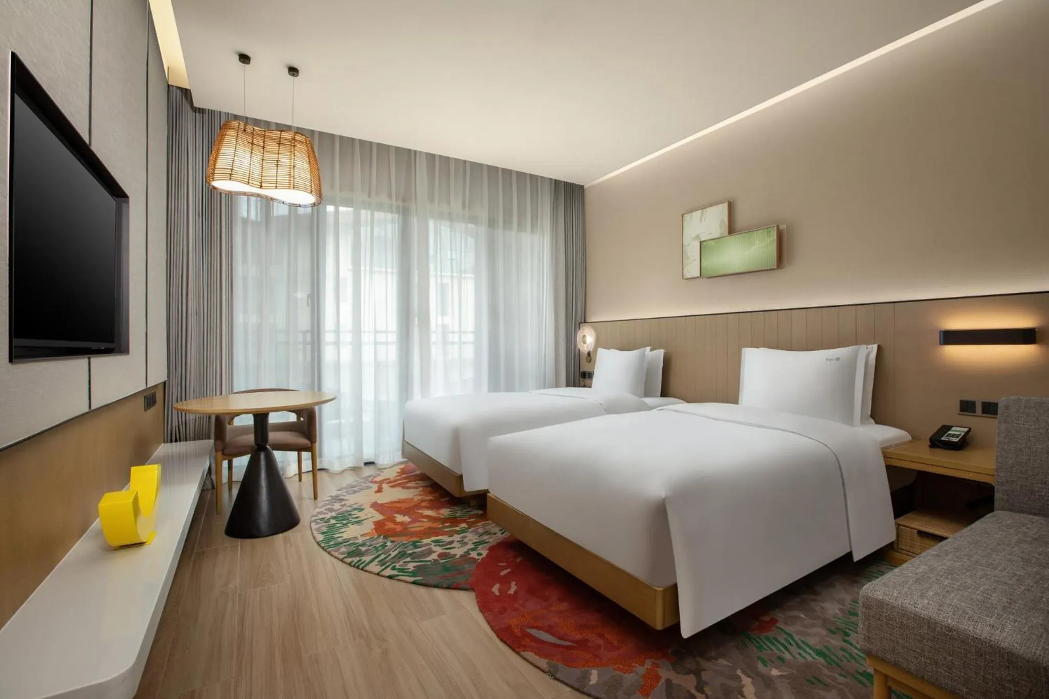 Photo of the whole room, Bed in Holiday Inn Resort Guiyang Qingyan by IHG