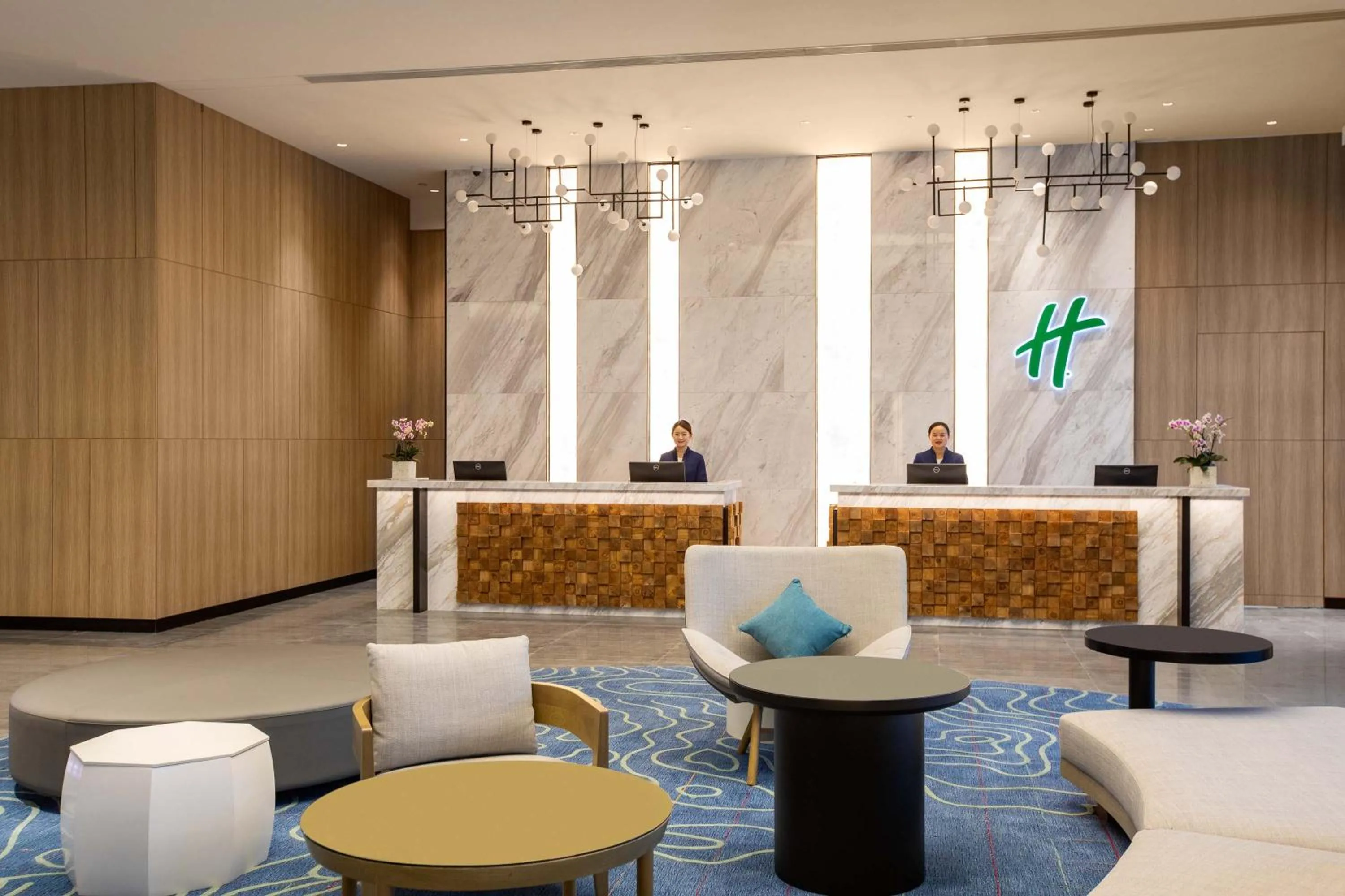 Lobby or reception in Holiday Inn Resort Guiyang Qingyan by IHG