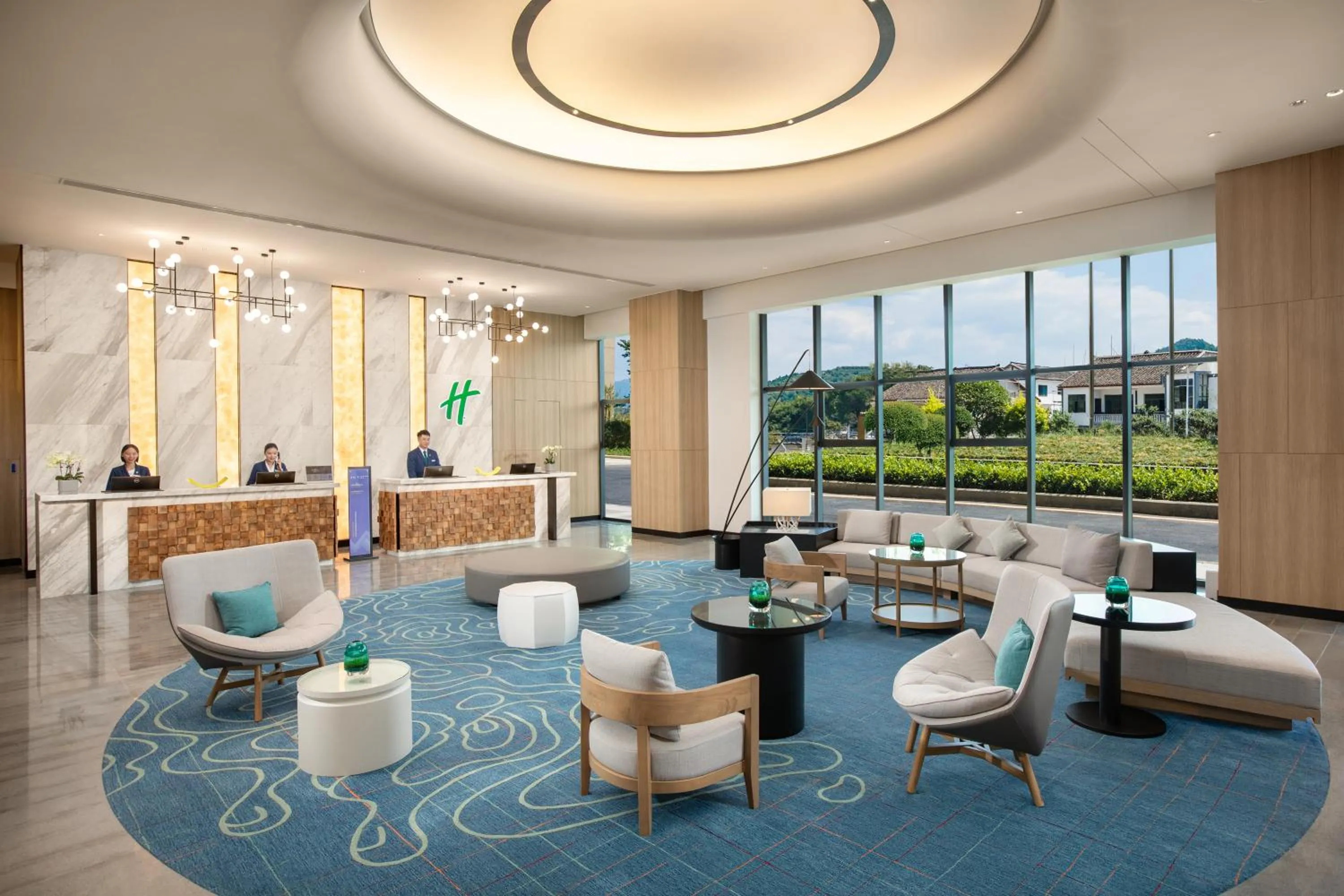 Lobby or reception in Holiday Inn Resort Guiyang Qingyan by IHG
