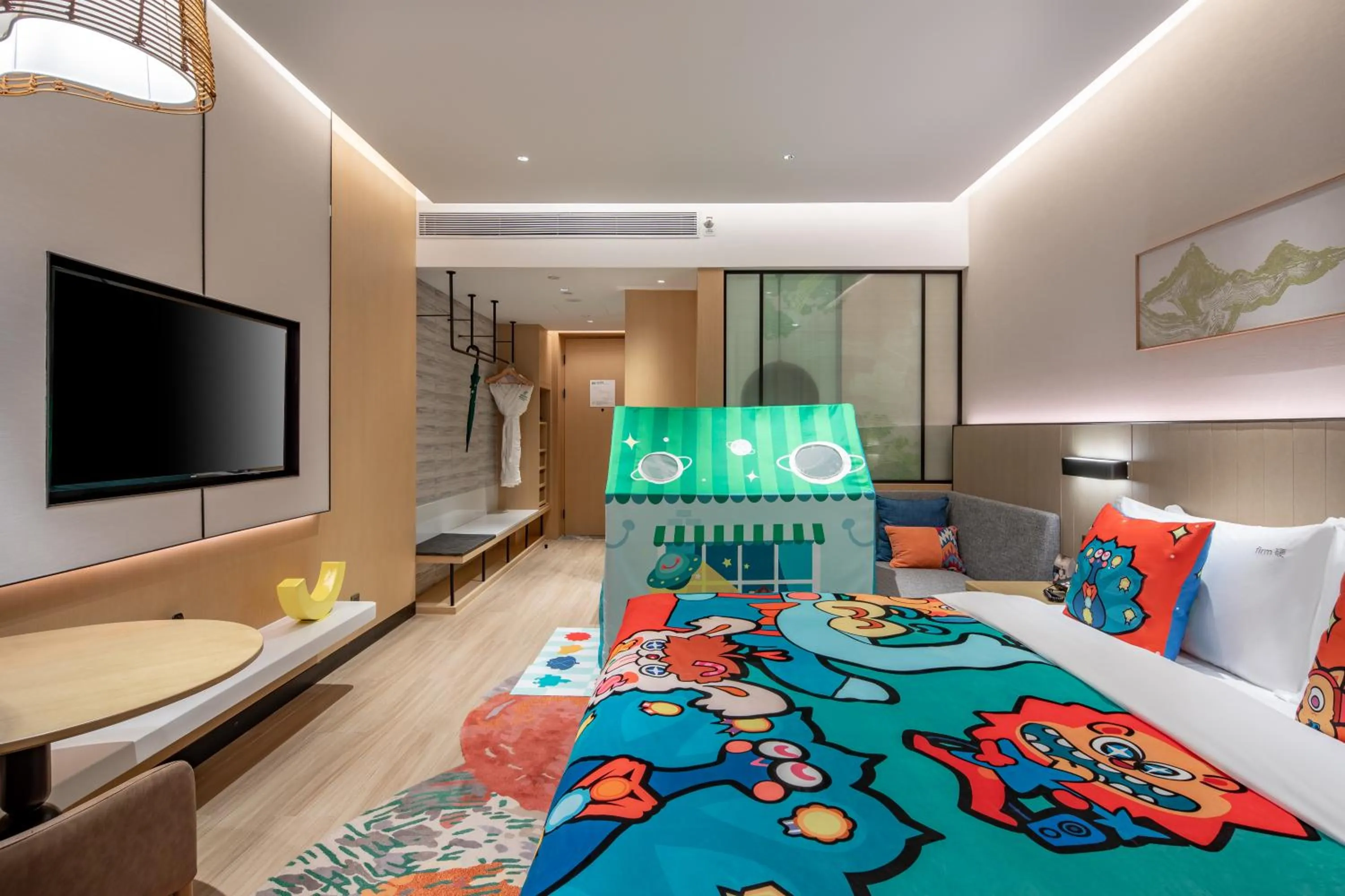 Bed in Holiday Inn Resort Guiyang Qingyan by IHG
