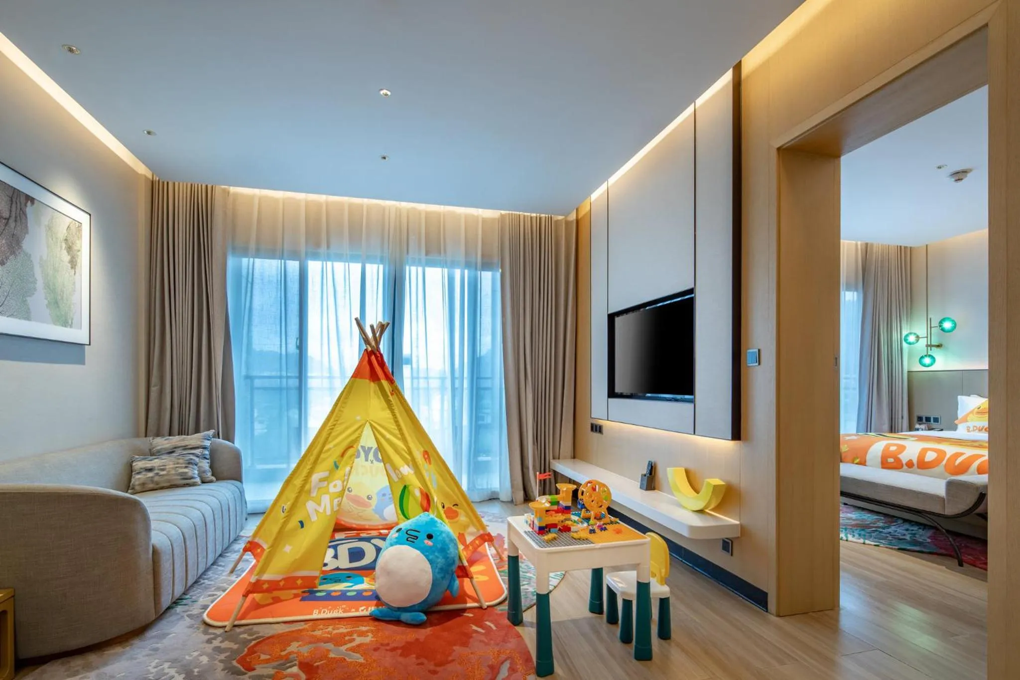 Photo of the whole room, Bed in Holiday Inn Resort Guiyang Qingyan by IHG