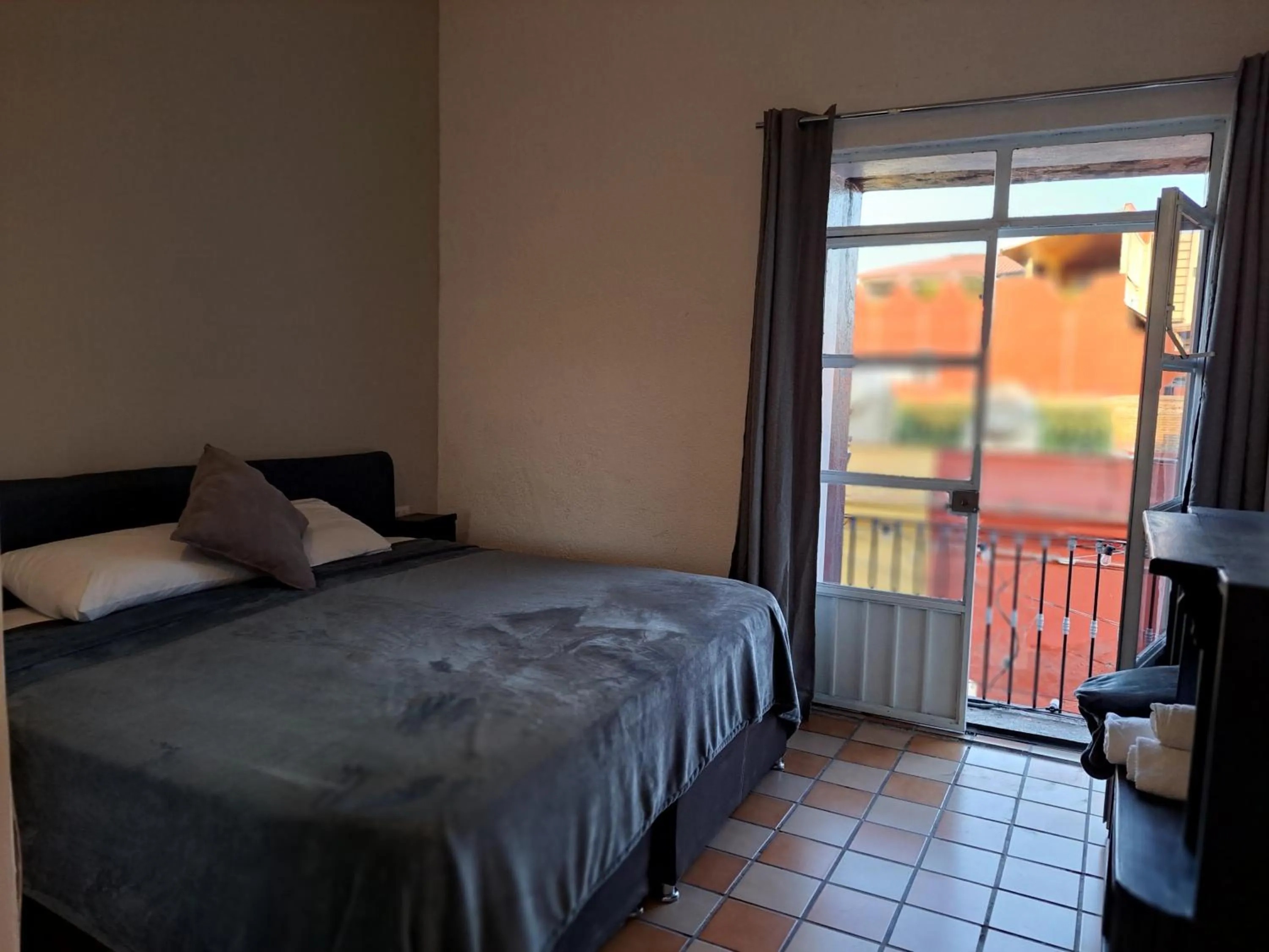 Balcony/Terrace, Bed in Hotel Tao