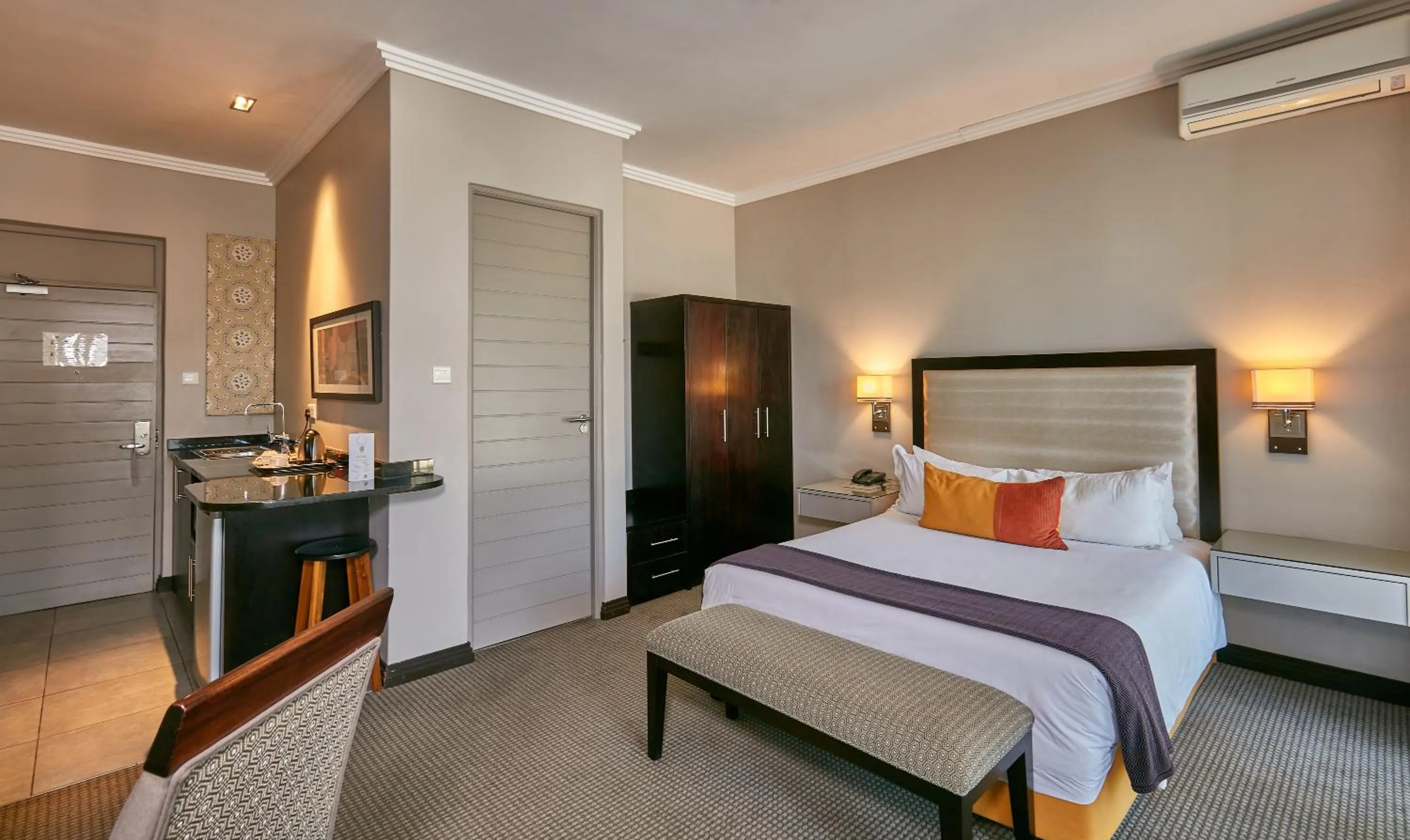 Bed in Regent Select Hotel