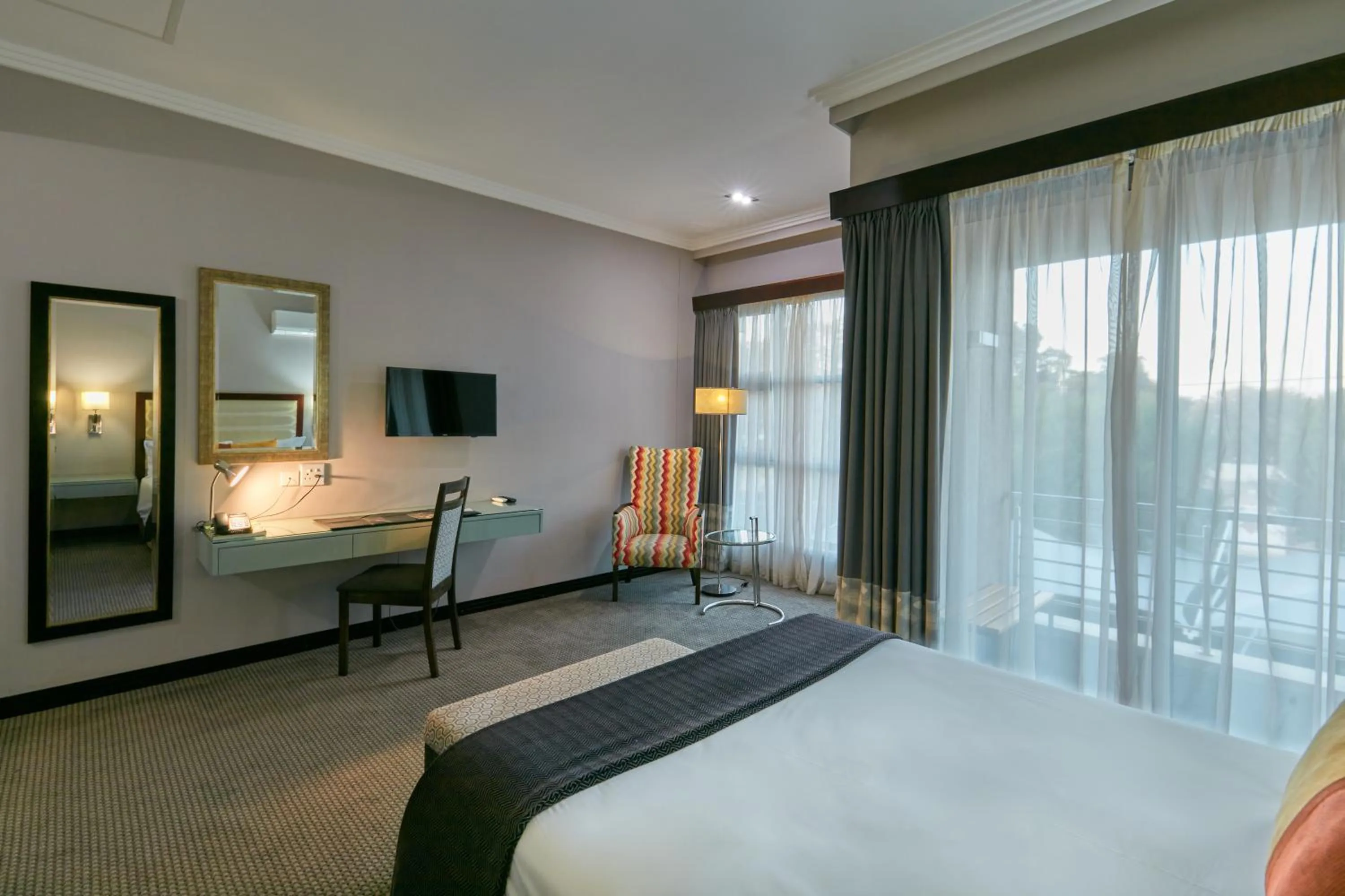 Bed in Regent Select Hotel