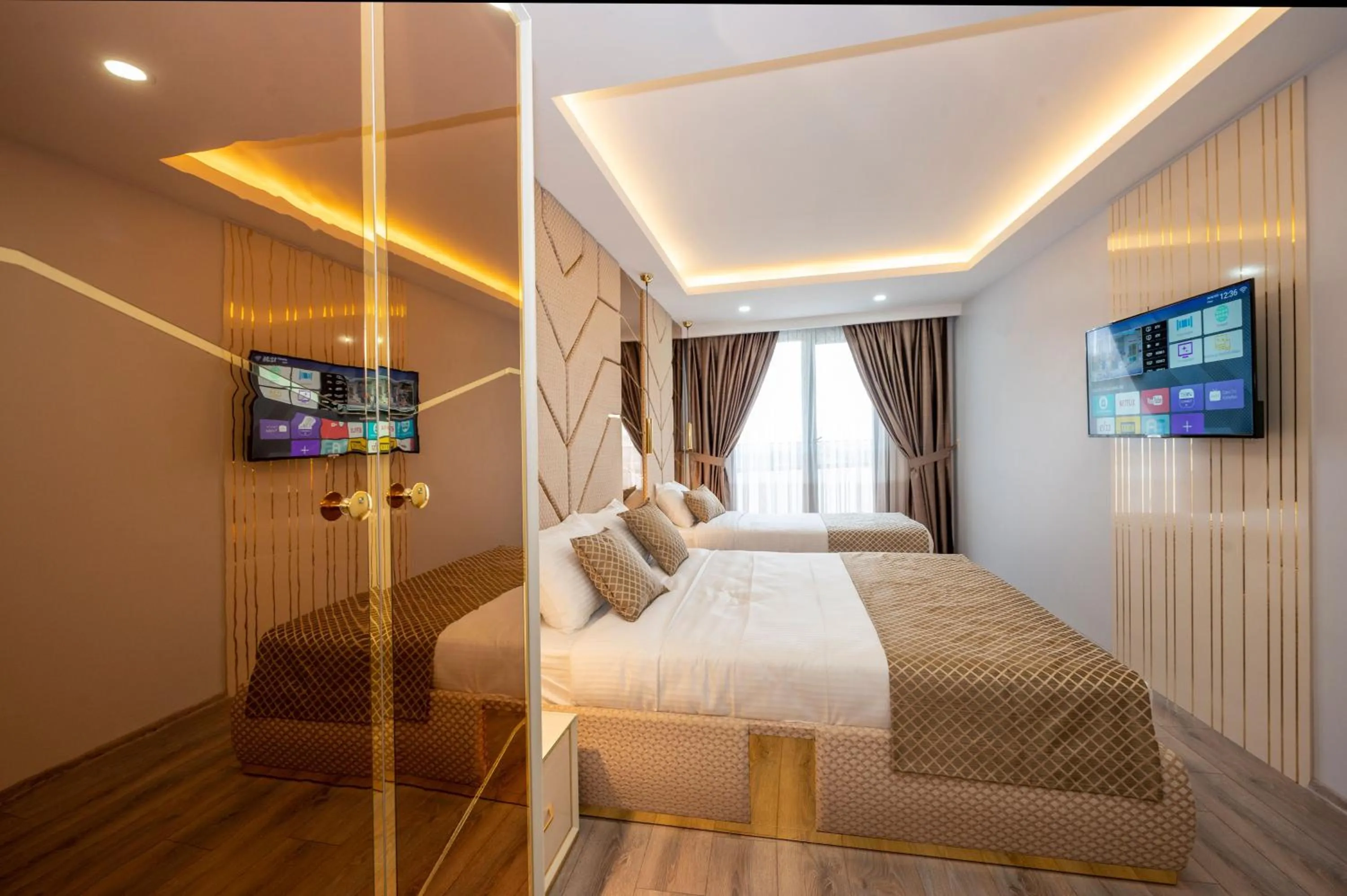 Photo of the whole room, Bed in Luxury Airport Hotel By Zazzoni-İstanbul Airport