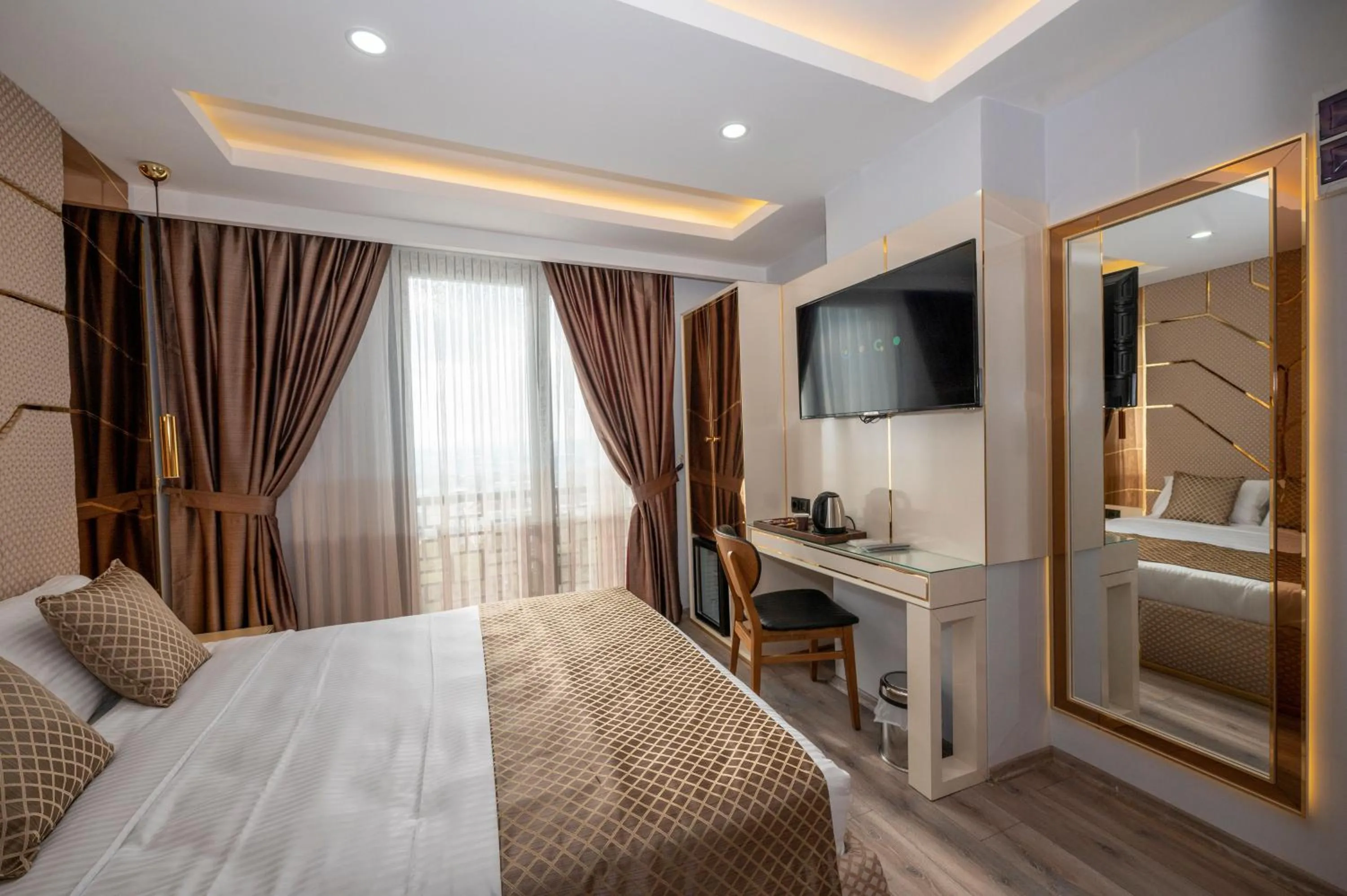 Photo of the whole room, Bed in Luxury Airport Hotel By Zazzoni-İstanbul Airport