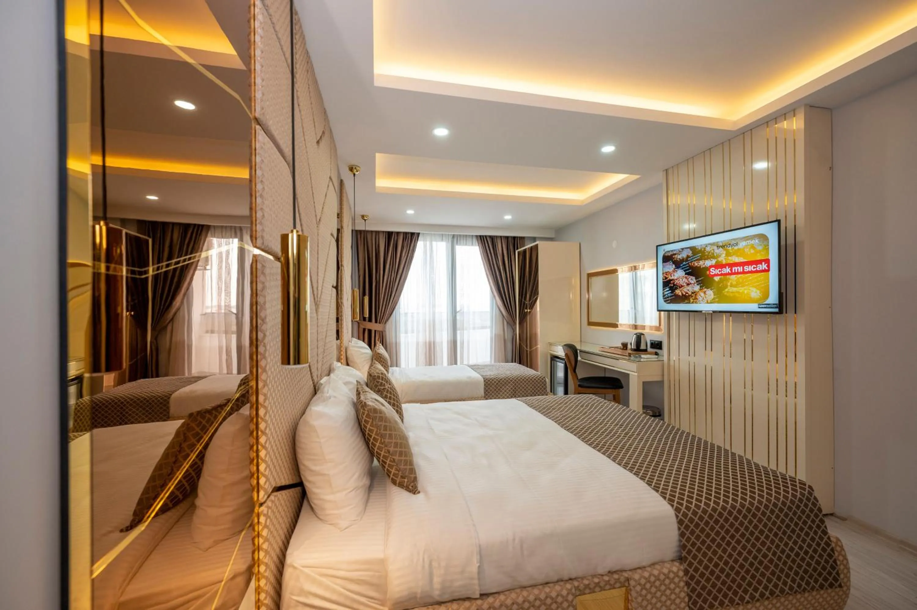 Communal lounge/ TV room, Bed in Luxury Airport Hotel By Zazzoni-İstanbul Airport