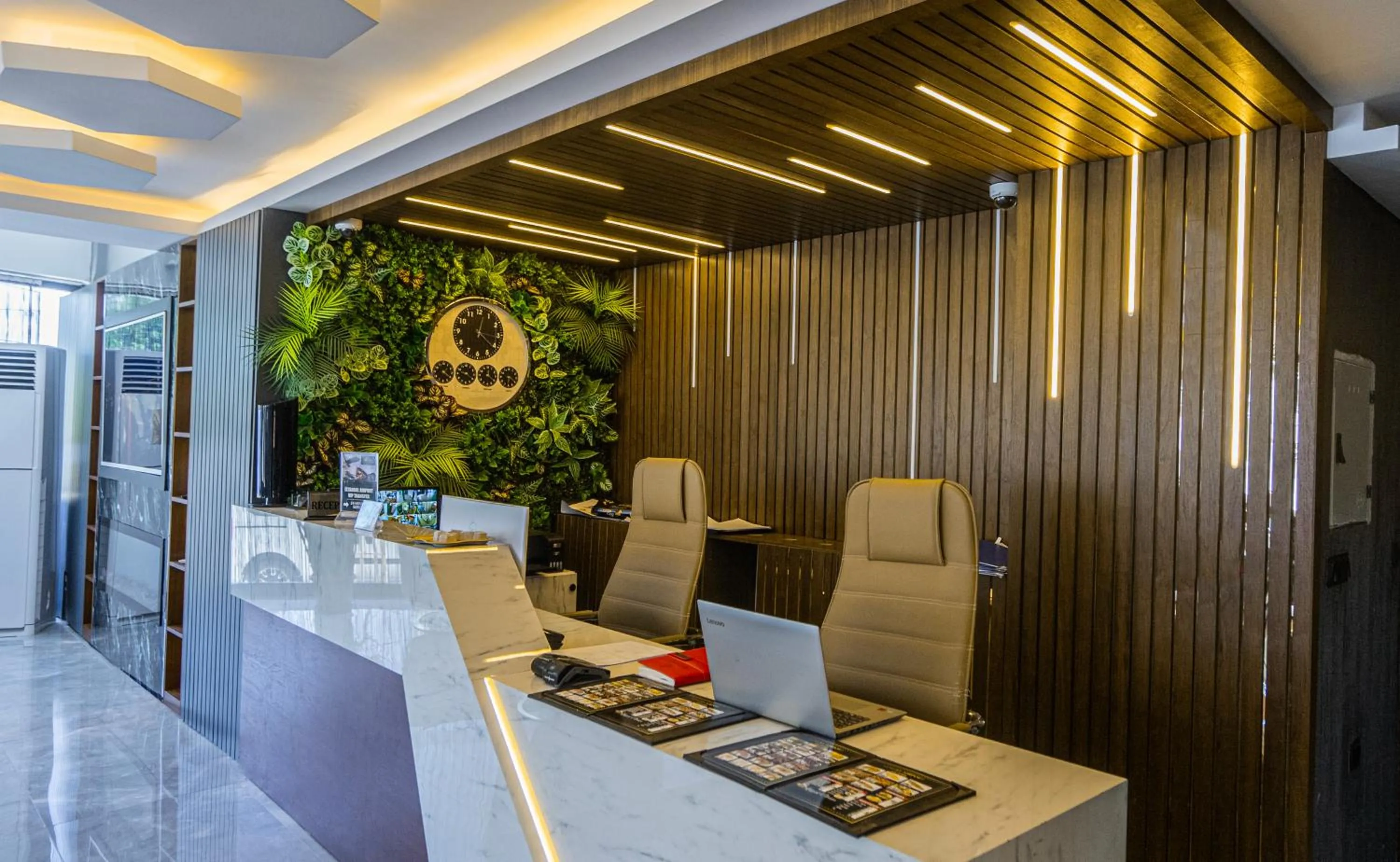 Lobby or reception in Luxury Airport Hotel By Zazzoni-İstanbul Airport