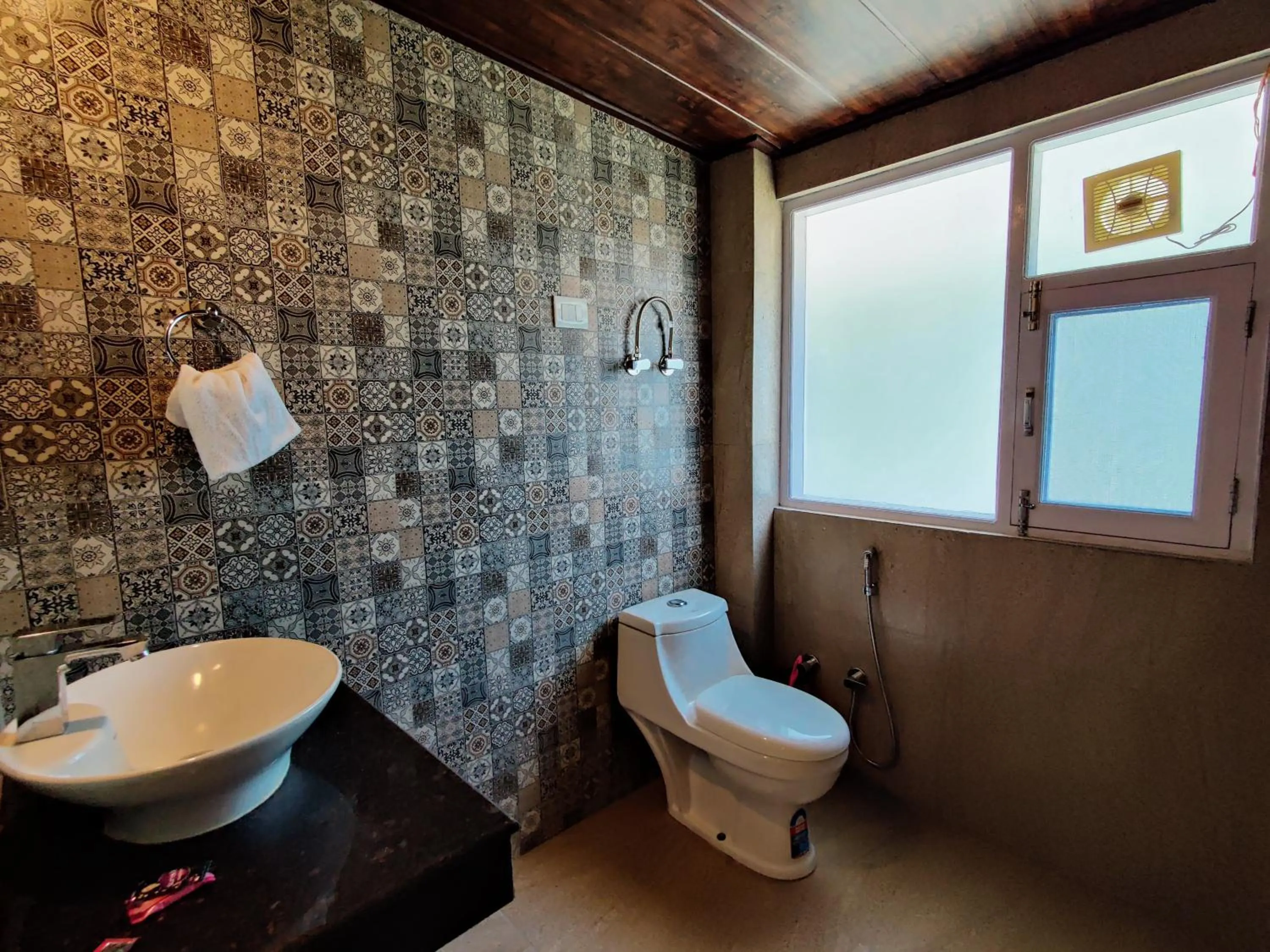 Bathroom in Luxury Planet Resort Manali