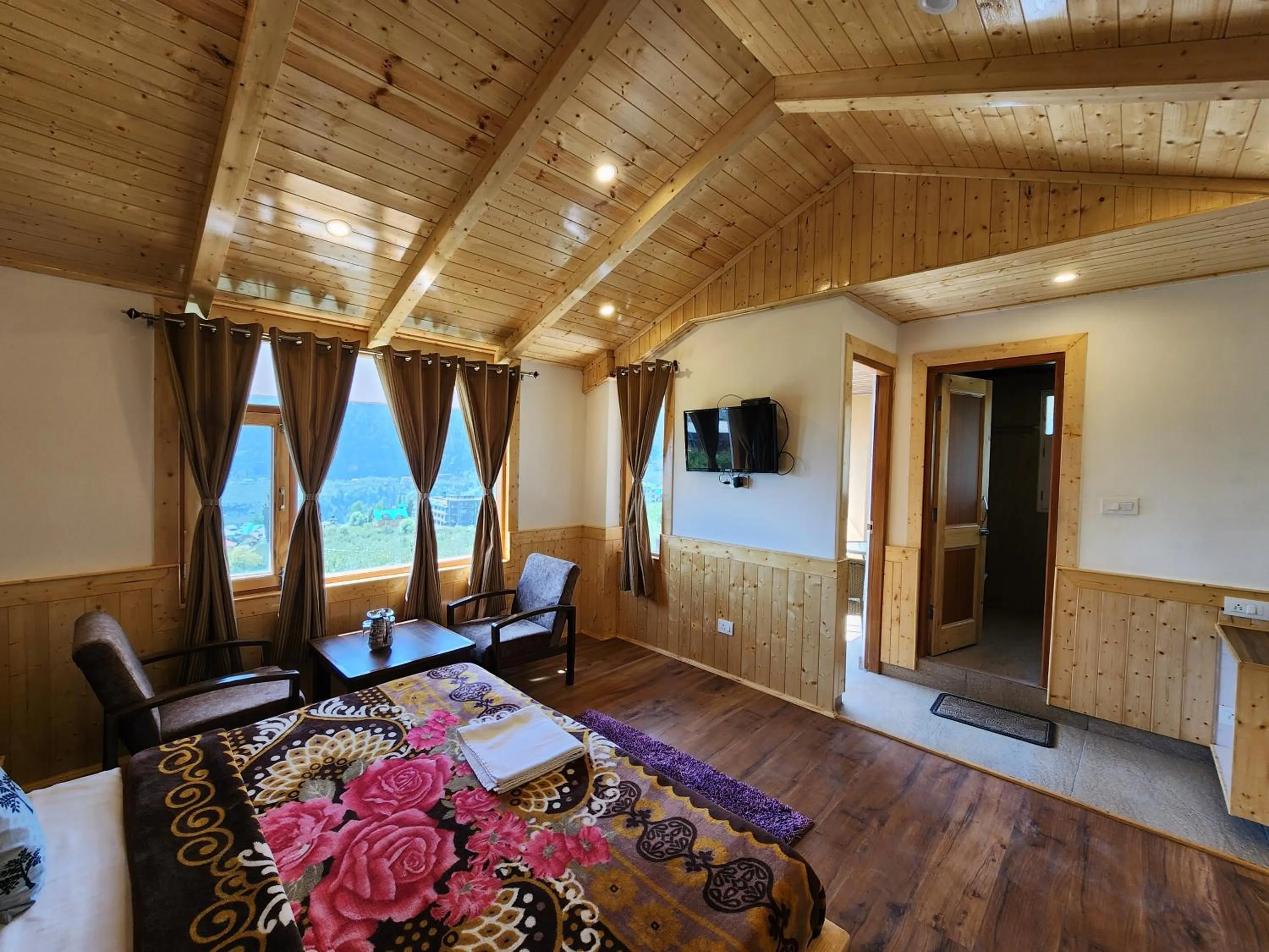 Bedroom in Luxury Planet Resort Manali