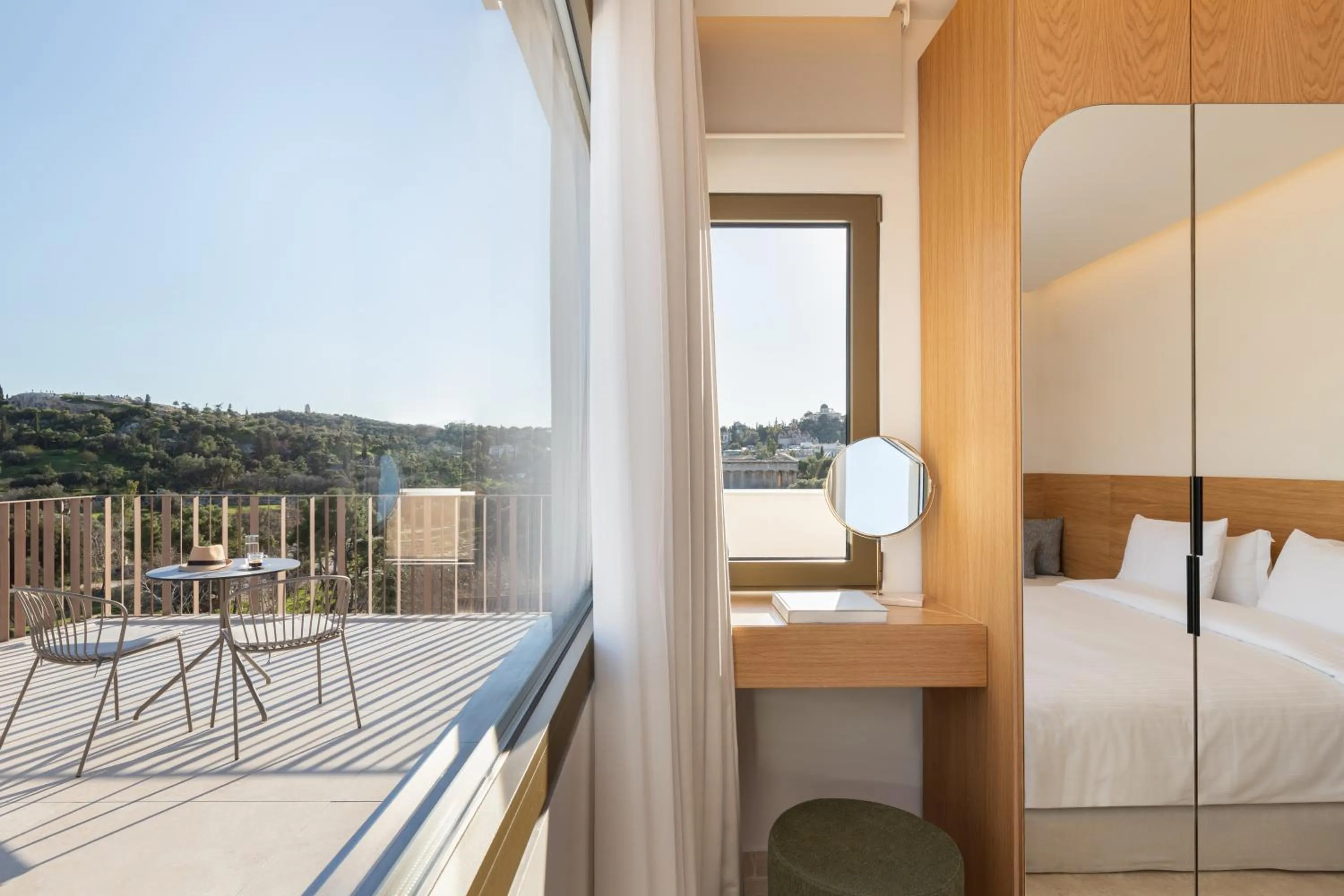 Balcony/Terrace, Bed in Altar Suites