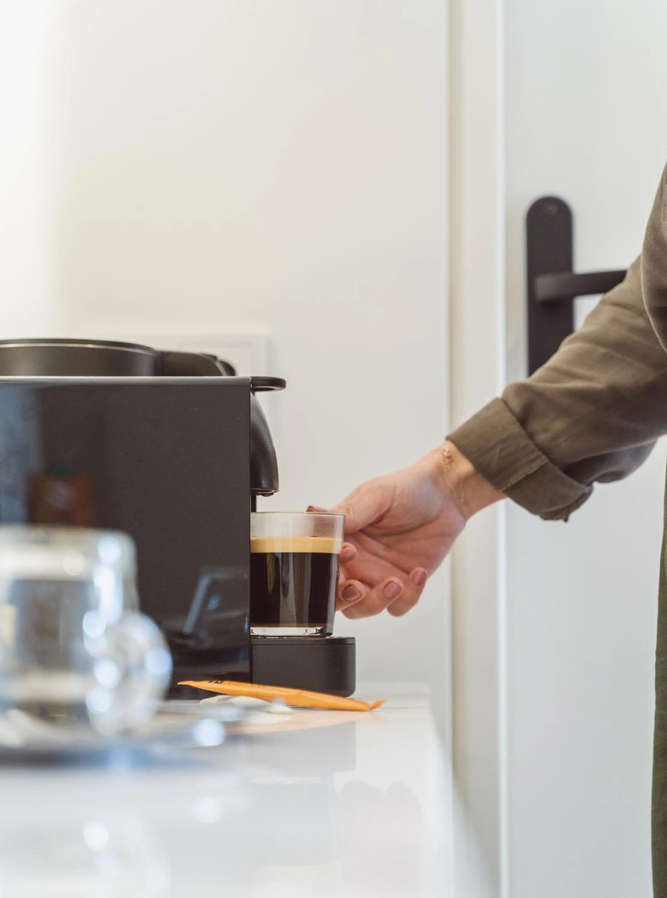 Coffee/tea facilities in Altar Suites