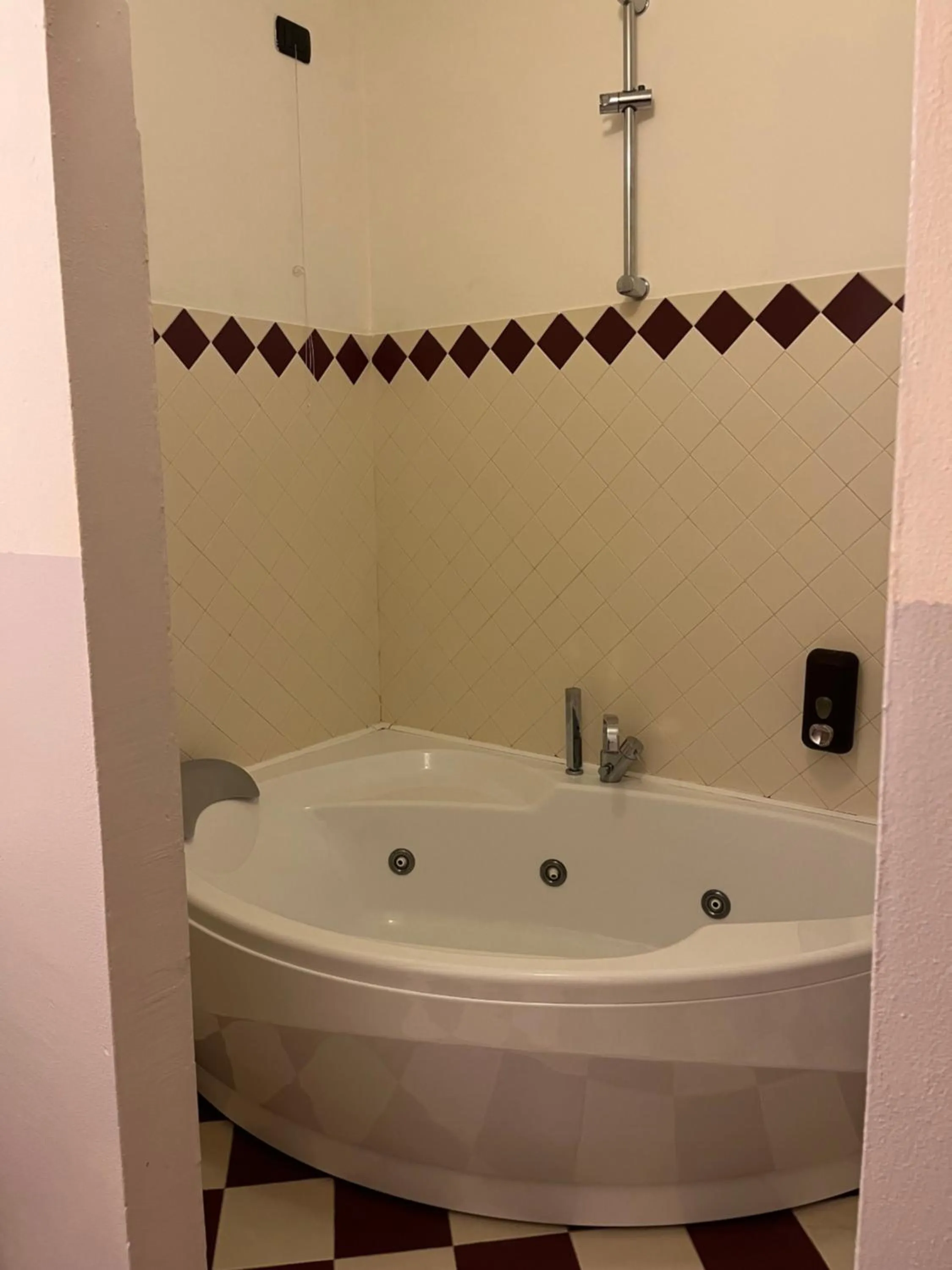 Hot Tub in Hotel Villa Costanza