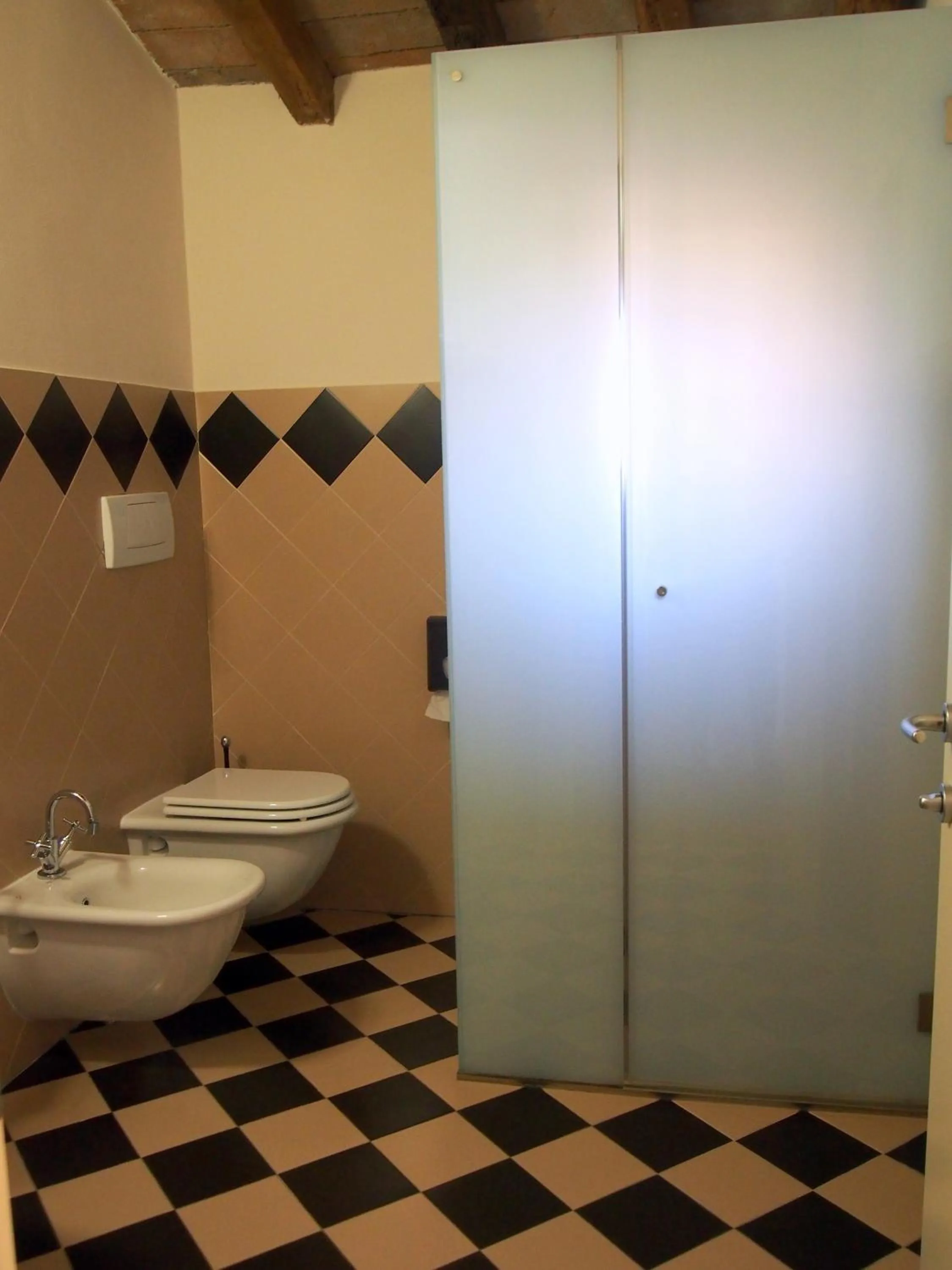 Shower in Hotel Villa Costanza