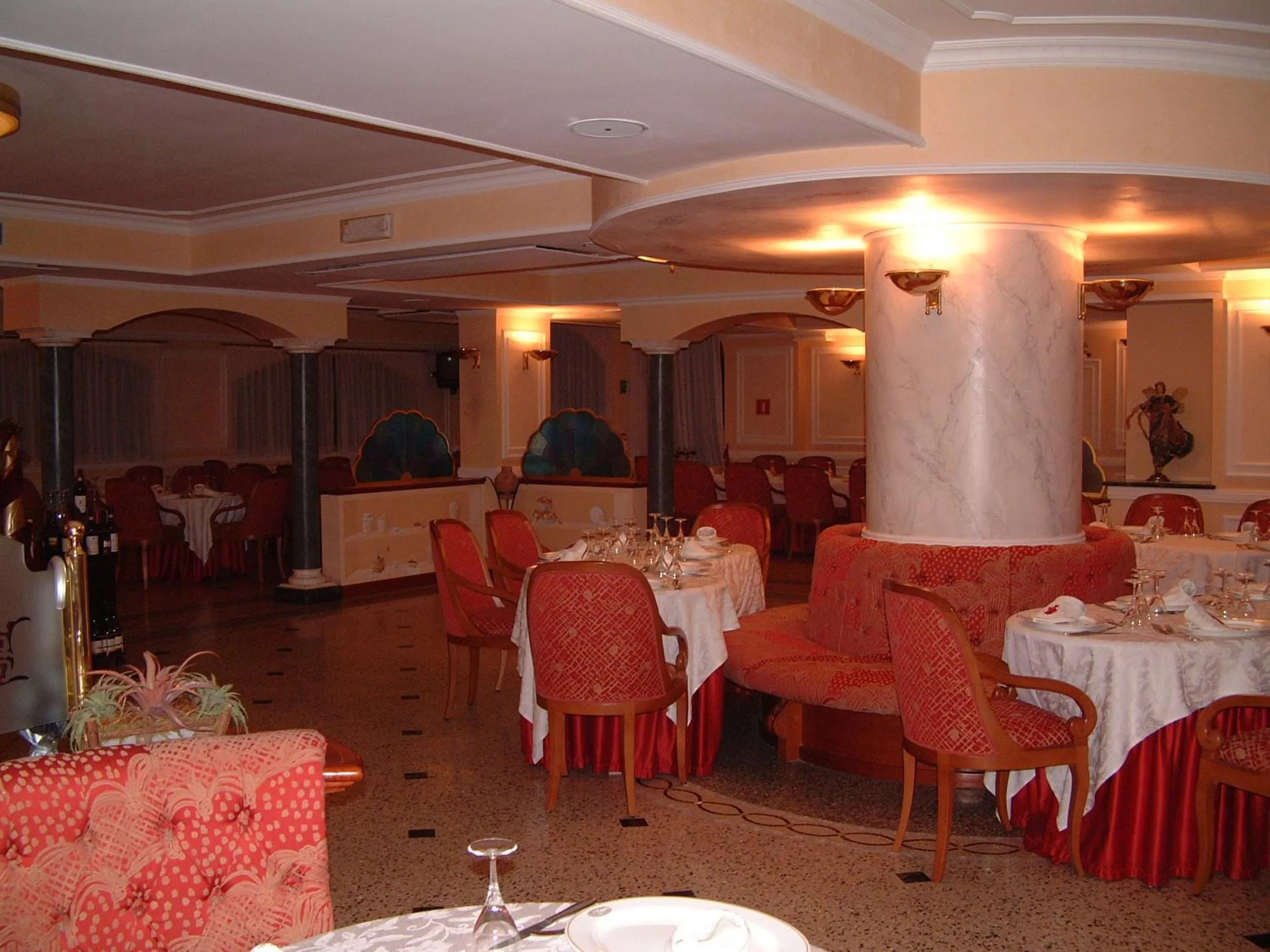 Restaurant/places to eat in Afrodite Boutique Hotel