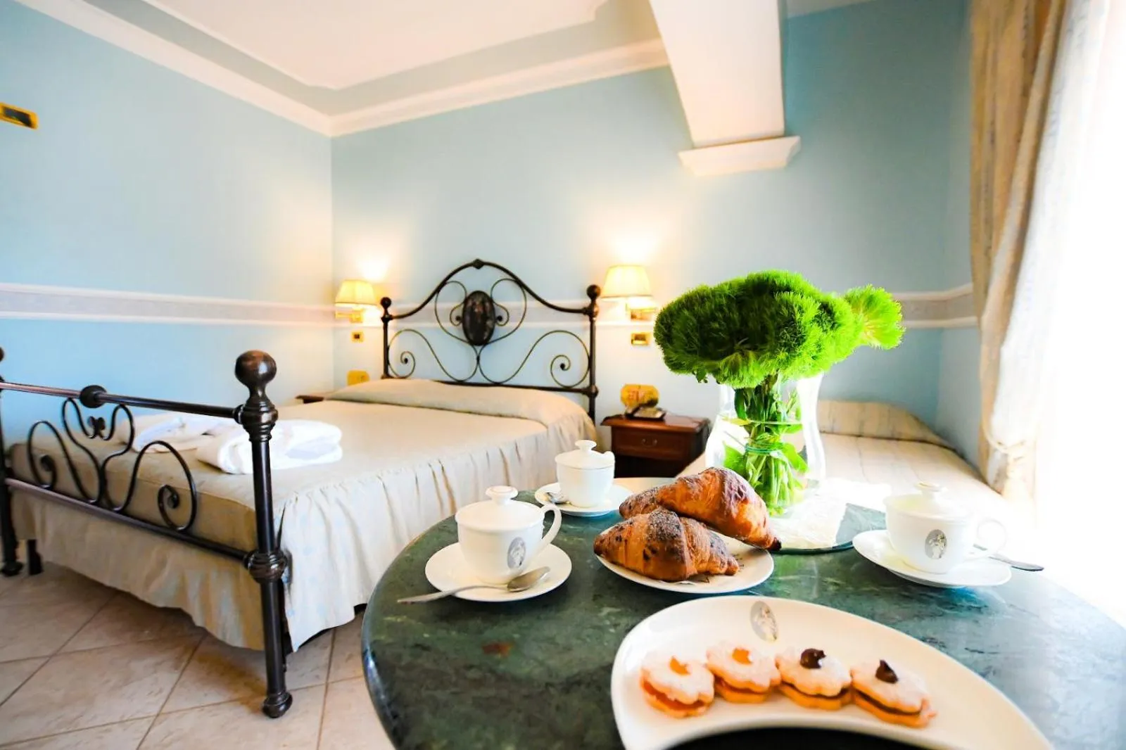 Breakfast, Bed in Afrodite Boutique Hotel