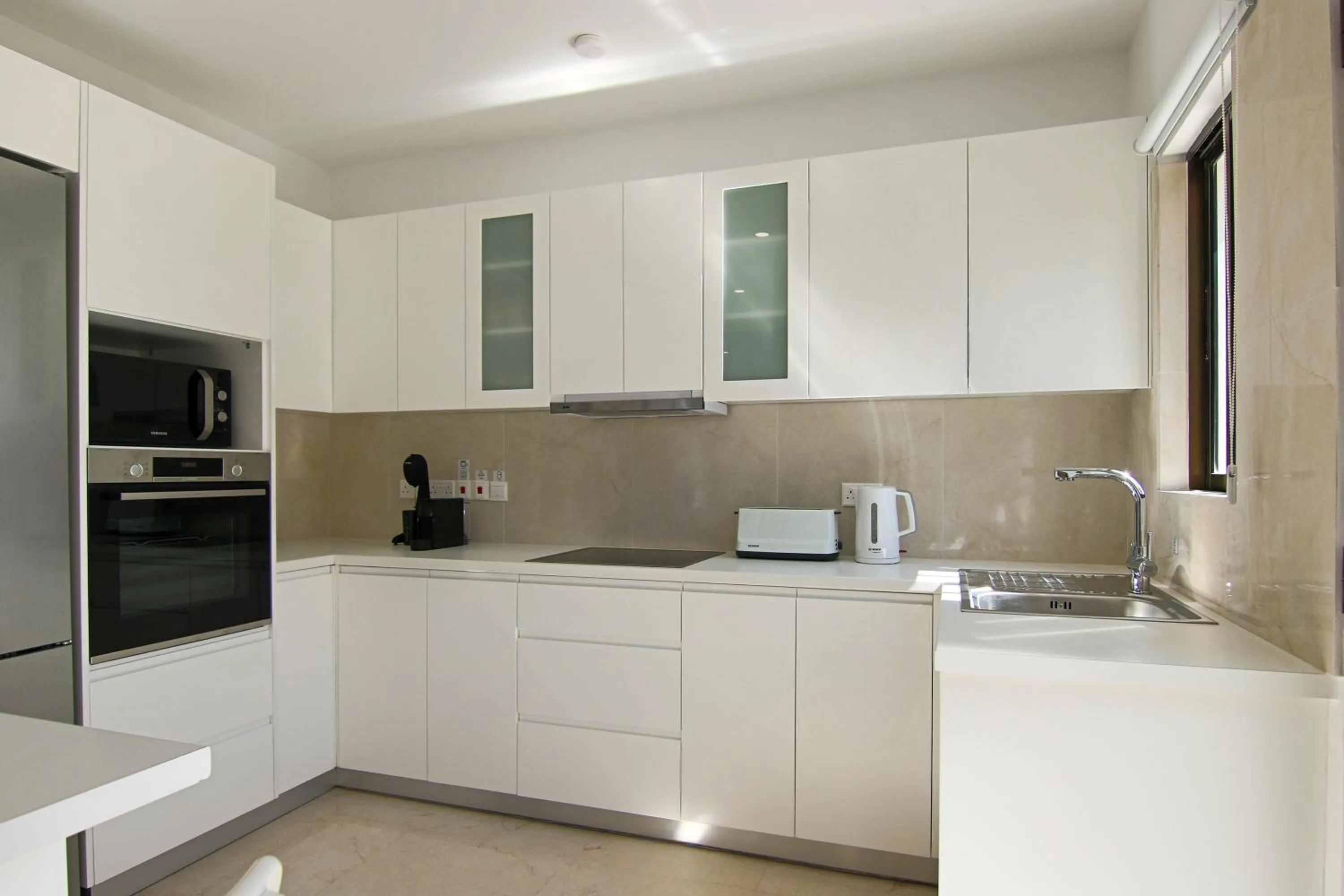 Kitchen or kitchenette in Phaedrus Living: City View Luxury Flat Androcleous