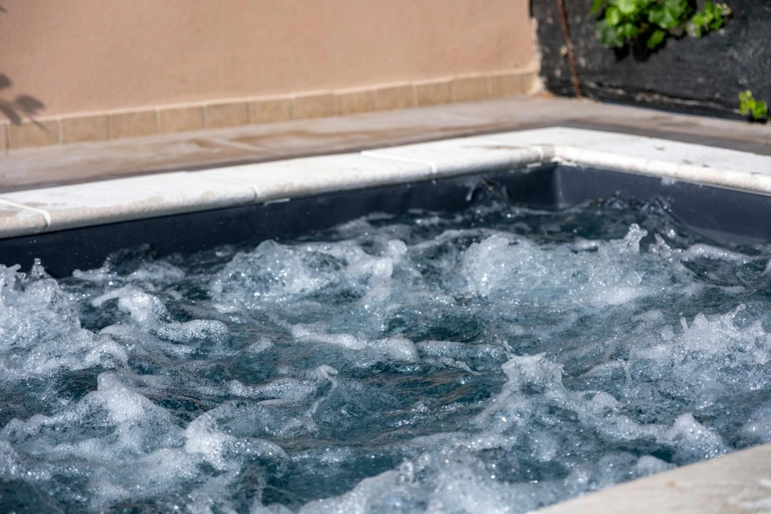 Hot Tub in Hotel St Gregory Park