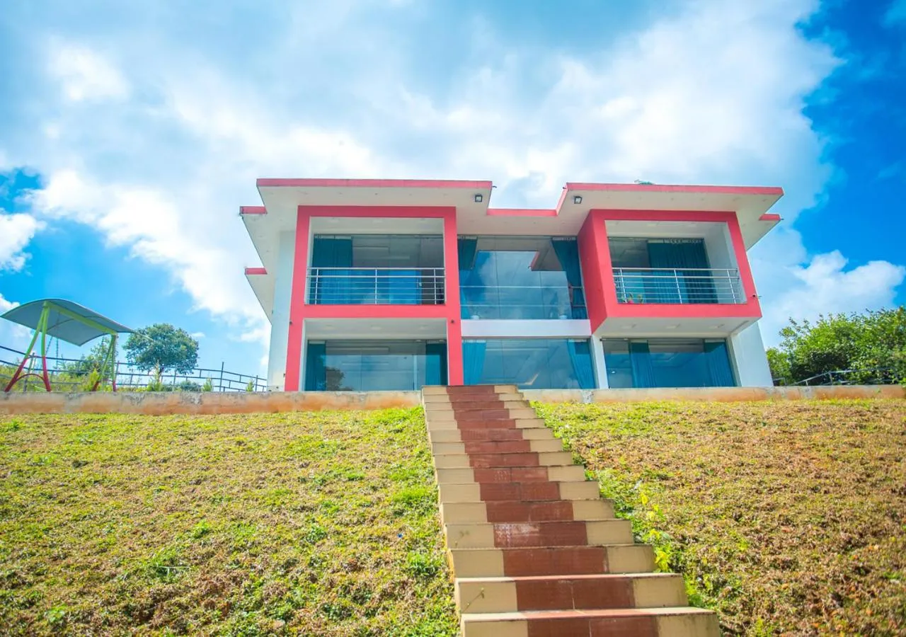 Property building in Hidden Valley Hill View Cottage Vagamon by VOYE HOMES - Rooms with Hill View