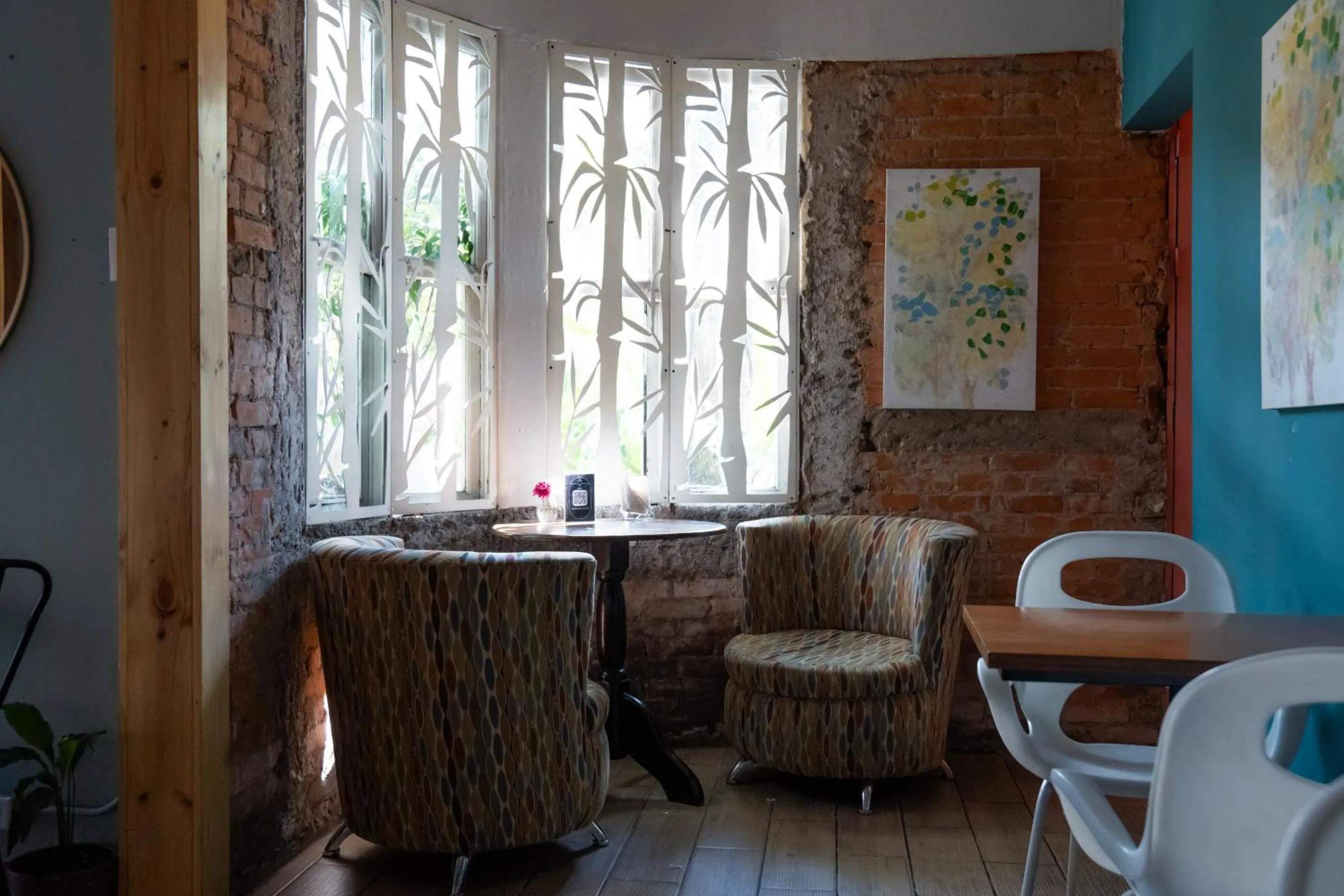 Seating area in Otoya 1907 Hotel