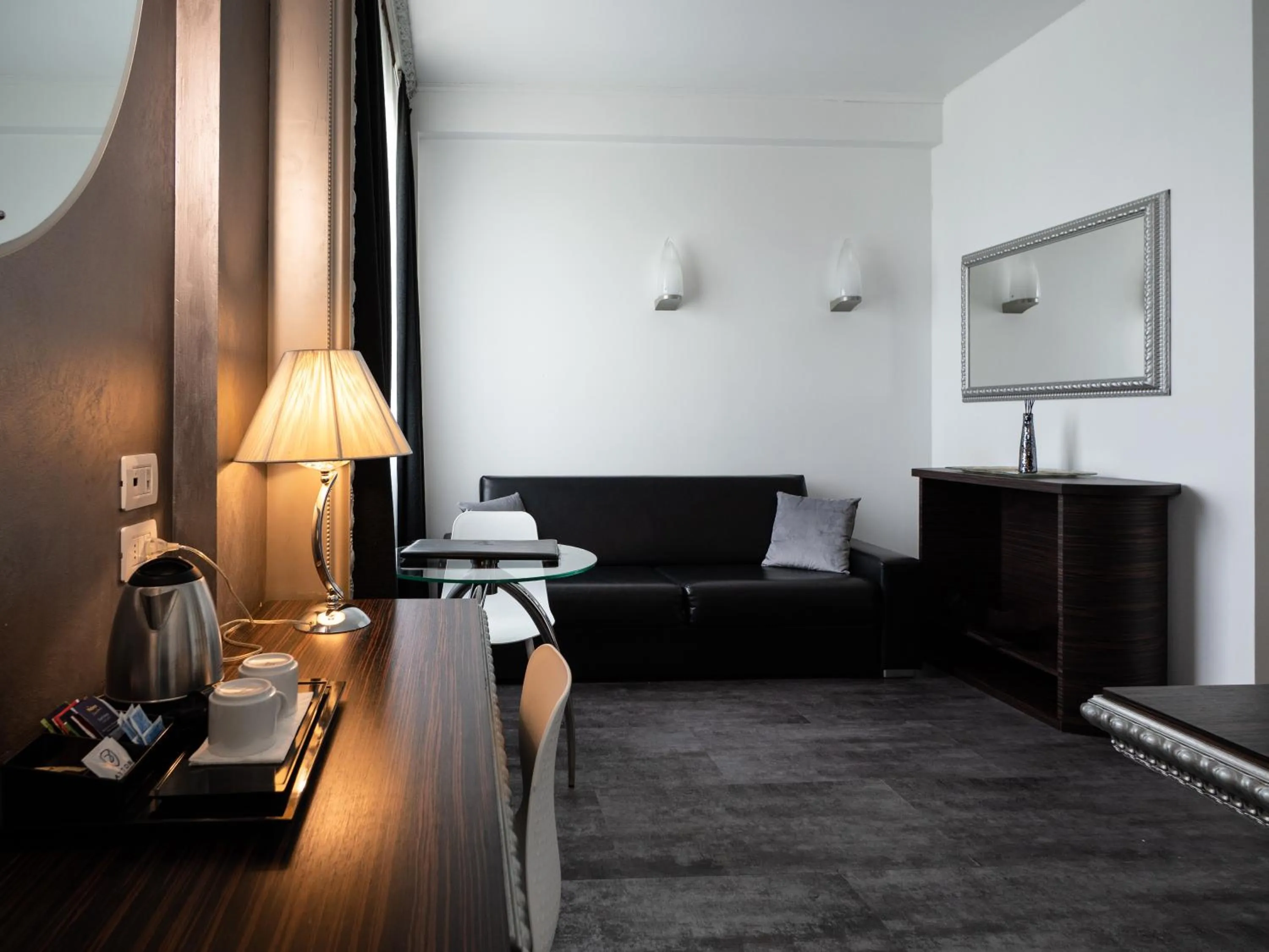 Bed in Daytona Business Hotel