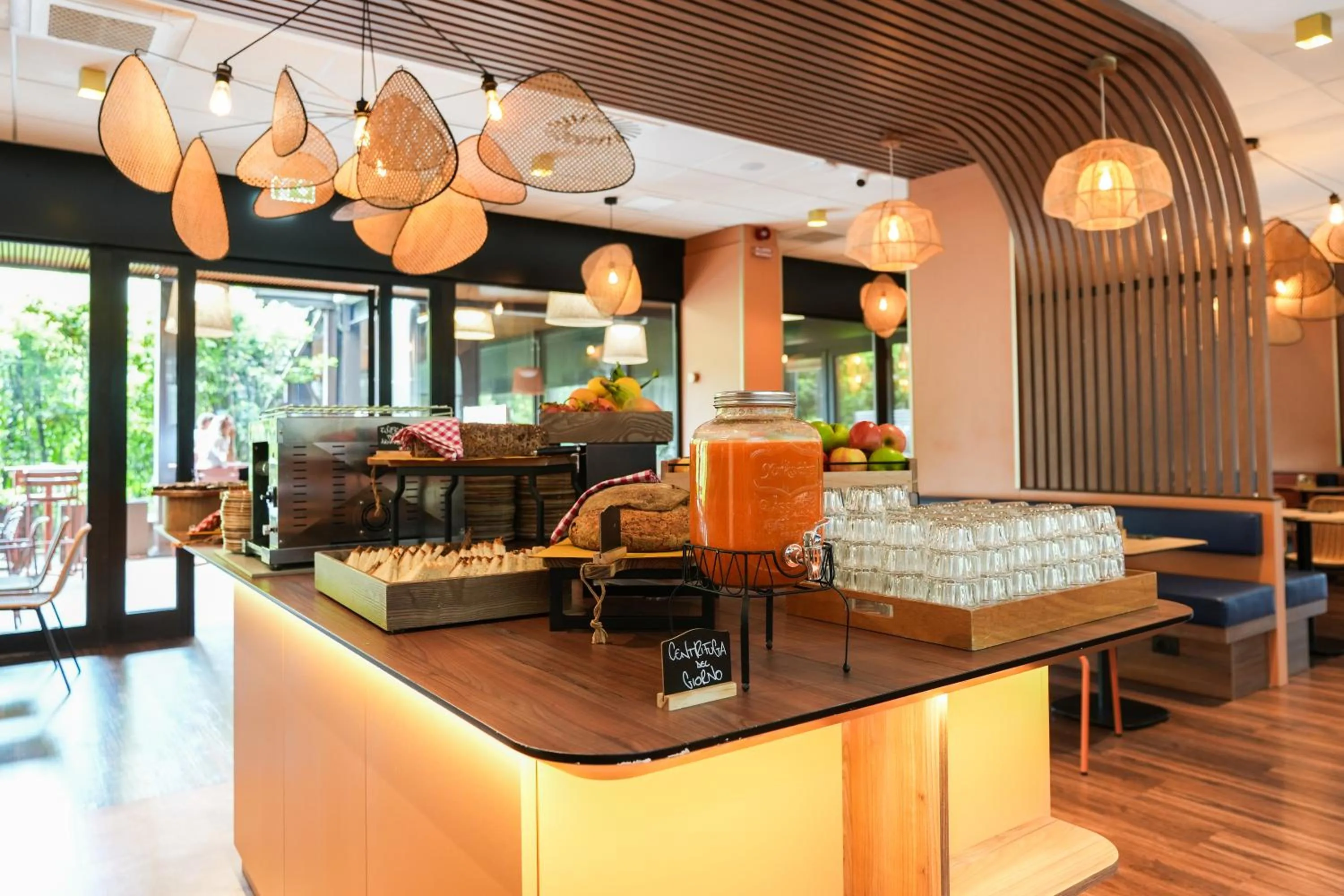 Breakfast in Mercure Bologna Centro