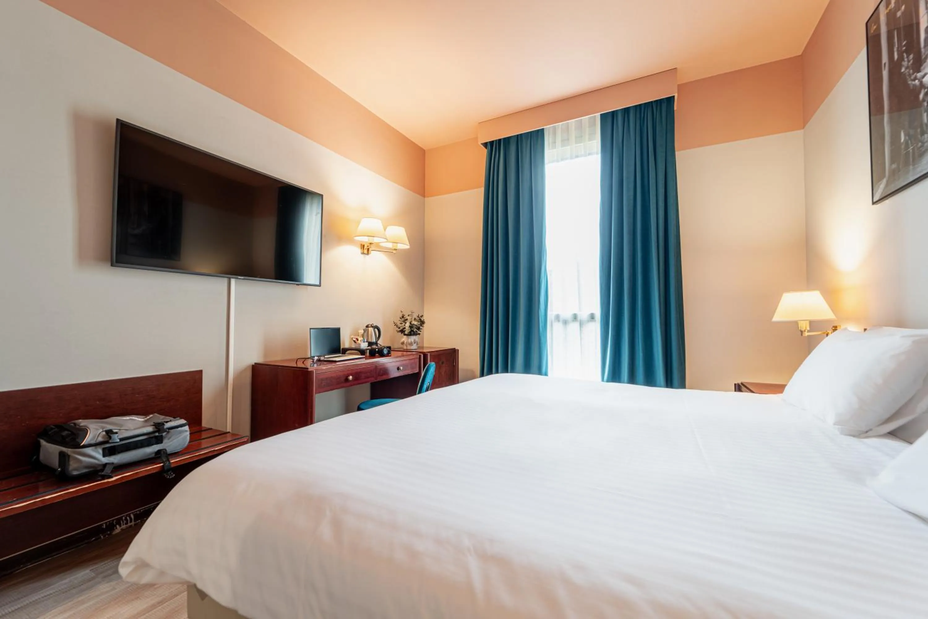 TV and multimedia, Bed in Mercure Bologna Centro