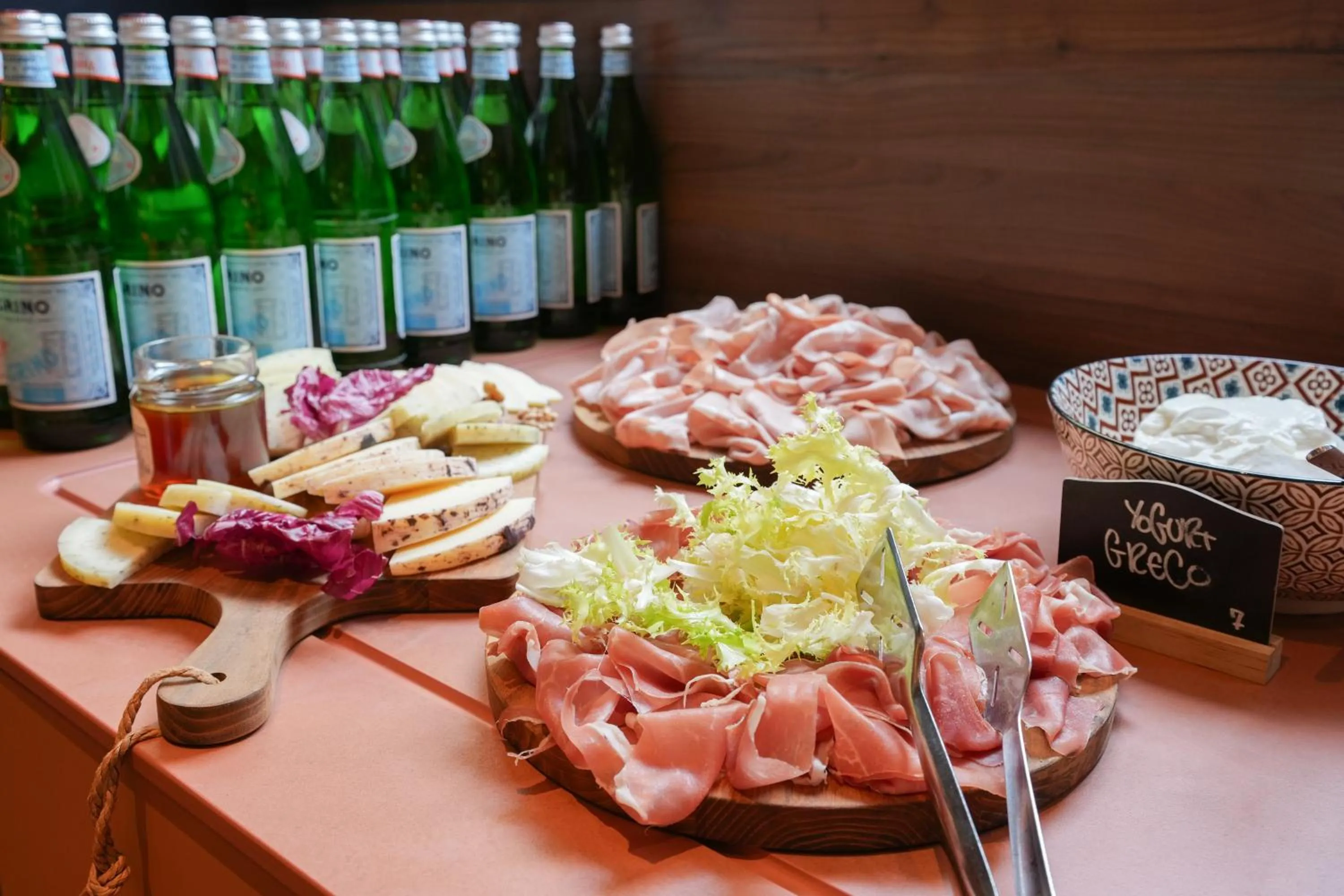 Breakfast in Mercure Bologna Centro