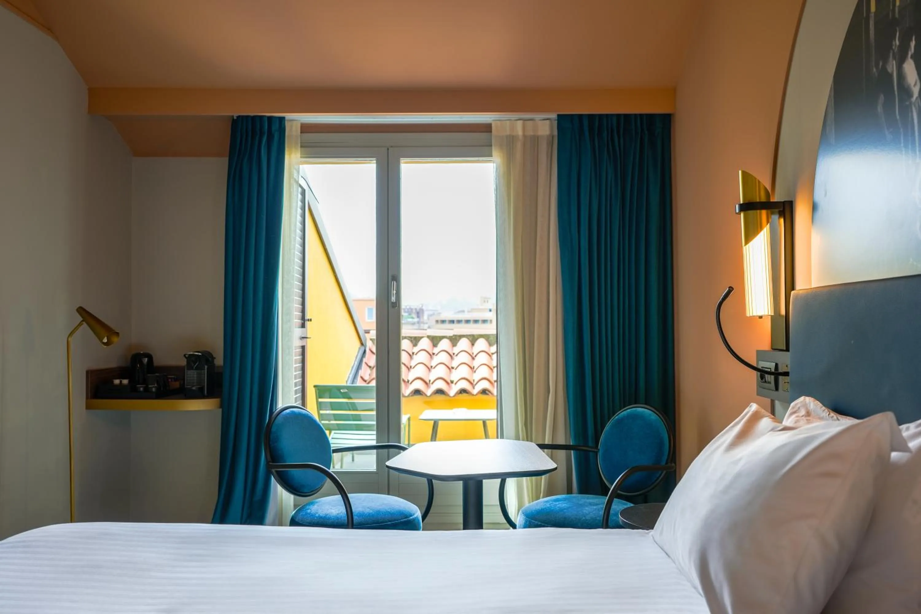 Balcony/Terrace, Bed in Mercure Bologna Centro